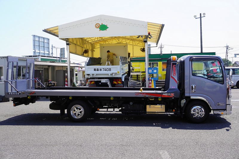 エルフ　「カスタム　ワイド超ロング」　セーフティーローダー　車載専用　古河ユニック製　積載３０００ｋｇ　ラジコン　ウインチ　床フック　一方開　両側電格ミラー　坂道発進補助　ＨＩＤヘッドライト　フォグランプ　社外ナビ　フルセグＴＶ　ＥＴＣ　ステンレス工具箱　メッキパーツ　６速ＭＴ！美車！　車検「Ｒ８年３月まで！」3