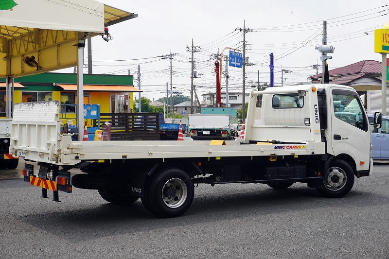 デュトロ　「ワイド超ロング」　セーフティーローダー　一般用　古河ユニック製　積載３７５０ｋｇ　ウインチ　ラジコン　油圧リアゲート　三方開　床フック　バックカメラ　左電格ミラー　坂道発進補助　フォグランプ　ワンオーナー！６速ＭＴ！低走行！7