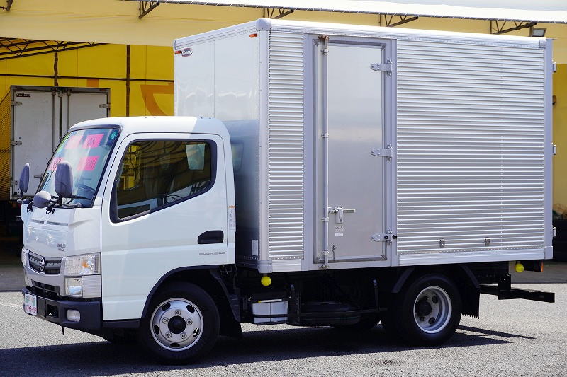 アトラス　１０尺　アルミバン　積載２０００ｋｇ　サイドドア　ラッシング２段　壁面フック１対　左電格ミラー　バックカメラ　社外ナビ　ＥＴＣ　フォグランプ　衝突軽減ブレーキ　車線逸脱警報　北村製　ＡＴ車！