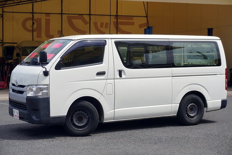 レジアスエース　ロング　ＤＸ　５ドア　ディーゼル車　３人乗り　和光工業製パワーゲート　小窓　バックカメラ　社外ナビ　ＥＴＣ　キーレス　ＡＣ１００Ｖ　セパレーターカーテン　衝突軽減ブレーキ　車線逸脱警報　ＡＴ車！7