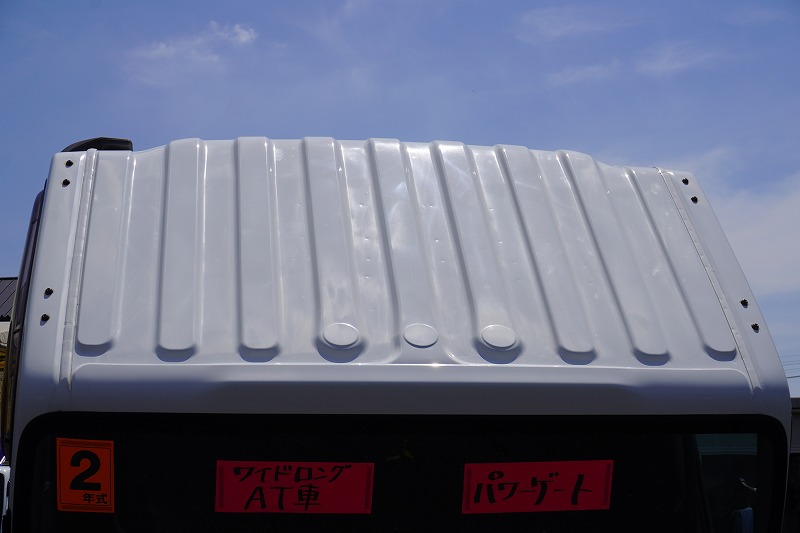 エルフ　「ワイドロング」　パネルバン　積載２０００ｋｇ　跳ね上げ式　パワーゲート　ラッシング２段　左電格ミラー　坂道発進補助　バックカメラ　ＥＴＣ２．０　オートエアコン　フォグランプ　ハイブリッド　北村製　ＡＴ車！15