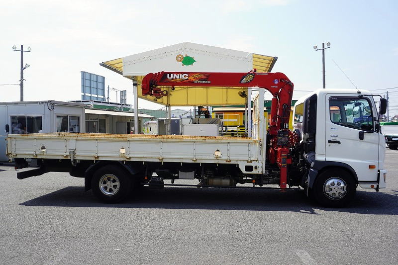レンジャー　４トン　「標準幅　ベッドレス」　４段クレーン　積載２５００ｋｇ　古河ユニック製　５．４ｍ長　ラジコン　フックイン　２．９３ｔ吊　セイコーラック　ロープ穴３対　坂道発進補助　メッキホイールライナー　ＥＴＣ　衝突軽減ブレーキ　車線逸脱警報　６速ＭＴ！3