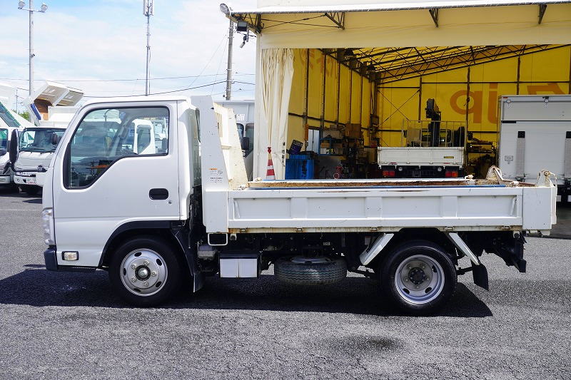 エルフ　強化ダンプ　新明和製　積載２０００ｋｇ　三方開　手動コボレーン　鳥居アングル補強　ダンプピン　ＥＴＣ　坂道発進補助　フルフラットロー　５速ＭＴ！1