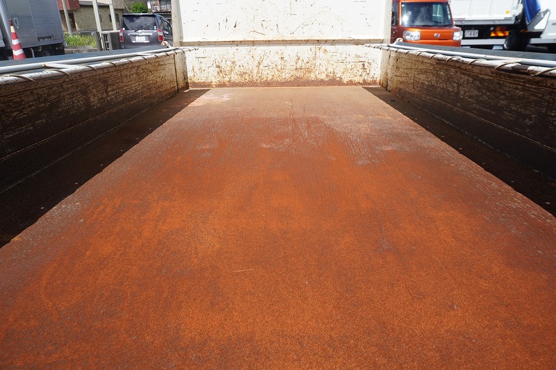 エルフ　強化ダンプ　新明和製　積載２０００ｋｇ　三方開　手動コボレーン　鳥居アングル補強　ダンプピン　ＥＴＣ　坂道発進補助　フルフラットロー　５速ＭＴ！16