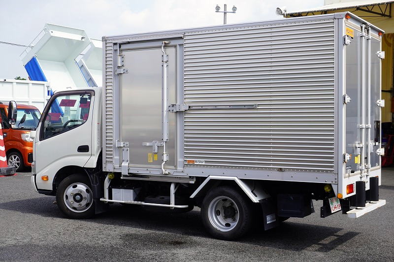 デュトロ　１０尺　アルミバン　積載２９５０ｋｇ　両側サイドドア　ラッシング２段　ジョルダー２列　バックカメラ　社外ナビ　ＥＴＣ　左電格ミラー　フォグランプ　トランテックス製　ＡＴ車！　車検「Ｒ７年１０月まで！」5