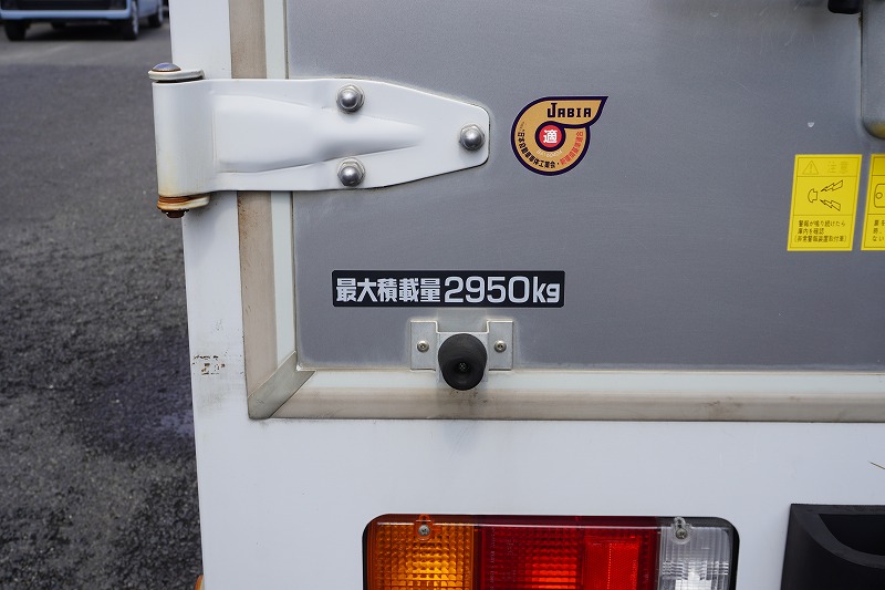 デュトロ　１０尺　アルミバン　積載２９５０ｋｇ　両側サイドドア　ラッシング２段　ジョルダー２列　バックカメラ　社外ナビ　ＥＴＣ　左電格ミラー　フォグランプ　トランテックス製　ＡＴ車！　車検「Ｒ７年１０月まで！」23