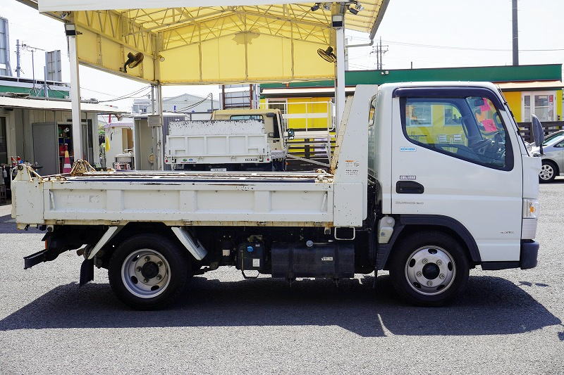 キャンター　強化ダンプ　新明和製　積載２０００ｋｇ　三方開　手動コボレーン　鳥居アングル補強　ダンプピン　ＥＴＣ　坂道発進補助　車線逸脱警報　フルフラットロー　ＡＴ車！3