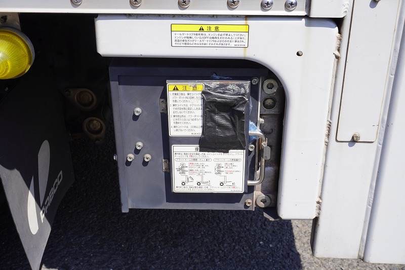 キャンター　１０尺　アルミバン　積載２０００ｋｇ　サイドドア　跳ね上げ式　オートターン式垂直パワーゲート　ラッシング２段　バックカメラ　ＥＴＣ　左電格ミラー　坂道発進補助　フォグランプ　衝突軽減ブレーキ　車線逸脱警報　パブコ製　５速ＭＴ！希少車！！27
