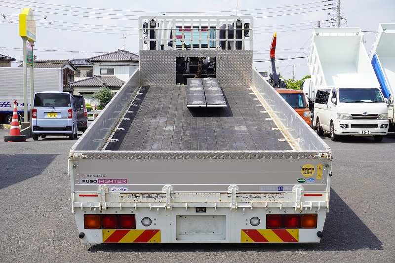 ファイター　増トン　「ワイド　ベッド付」　重機運搬車　タダノ製ハイジャッキ　美川ボディー製造りボディー　積載４９００ｋｇ　ウインチ　ラジコン　アユミ板掛け　アルミブロック　アオリ上部プロテクター付き　三方開　鳥居ラダー＆下部シマ板張り　床フック　アルミホイール　メッキパーツ　社外ナビ　フルセグＴＶ　ＥＴＣ　バックカメラ　坂道発進補助　６速ＭＴ！中型免許対応！希少車！！　車検「Ｒ８年２月まで！」16