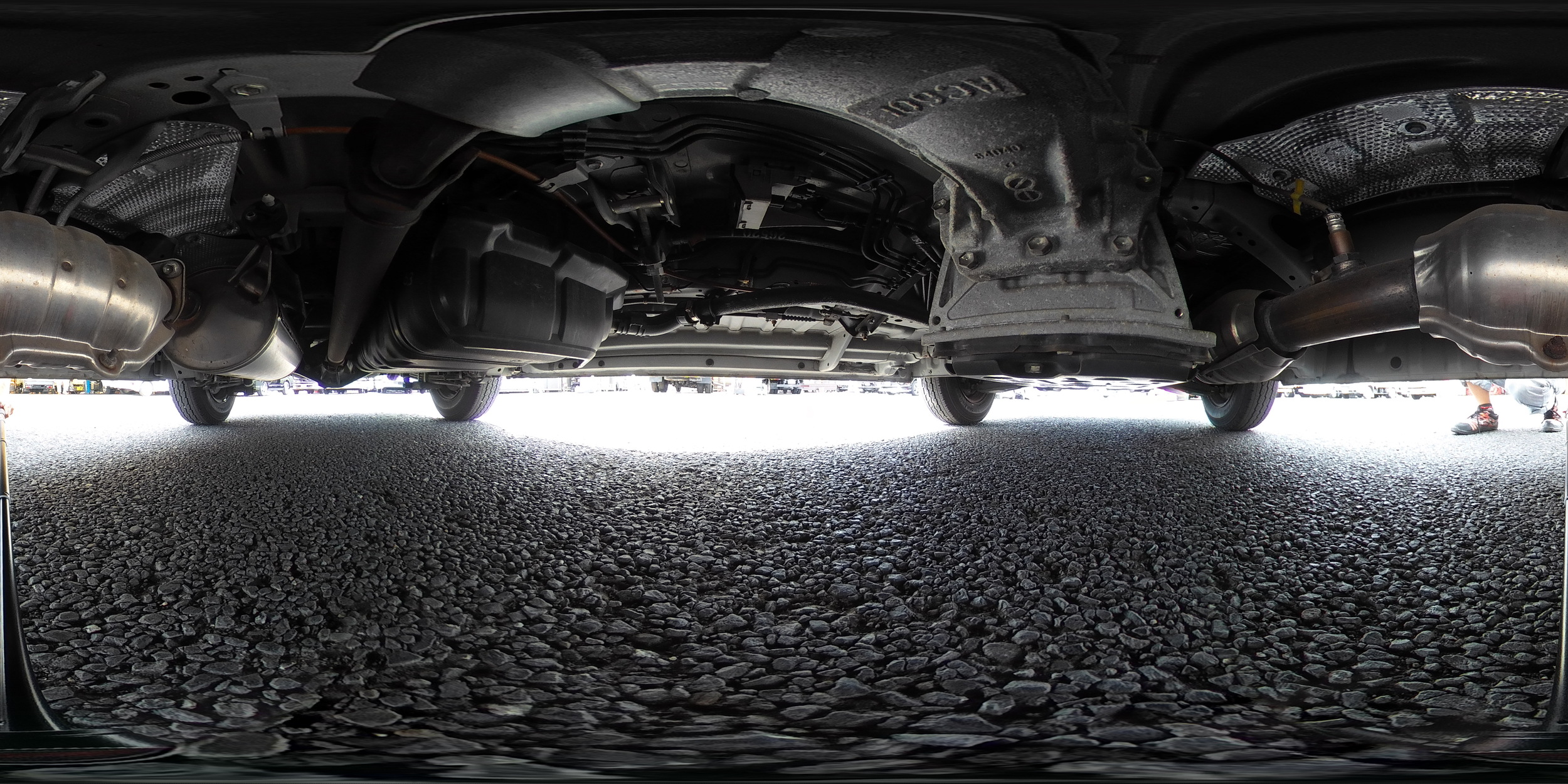 ハイエース　ロング　ＤＸ　４ドア　ガソリン車　３人乗り　トヨタ車体製パワーゲート　荷室加工有り　荷台板張り　ラッシング１段　小窓　バックカメラ　社外ナビ　ＥＴＣ　キーレス　ＡＴ車！2