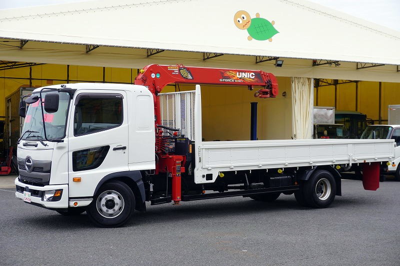 レンジャー 4トン 「標準幅 ベッド付き」 4段クレーン 積載2400kg 古河ユニック製 ラジコン フックイン 2.93t吊 5.5m長 床フック4対 セイコーラック 鳥居金網張り&下部鉄板張り 坂道発進補助 ETC 6速MT!フロント画像