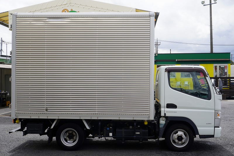 キャンター　１０尺　アルミバン　積載１５００ｋｇ　高箱　内高２．３ｍ　ラッシング２段　バックカメラ　ＥＴＣ　フォグランプ　パブコ製　ワンオーナー！ＡＴ車！3