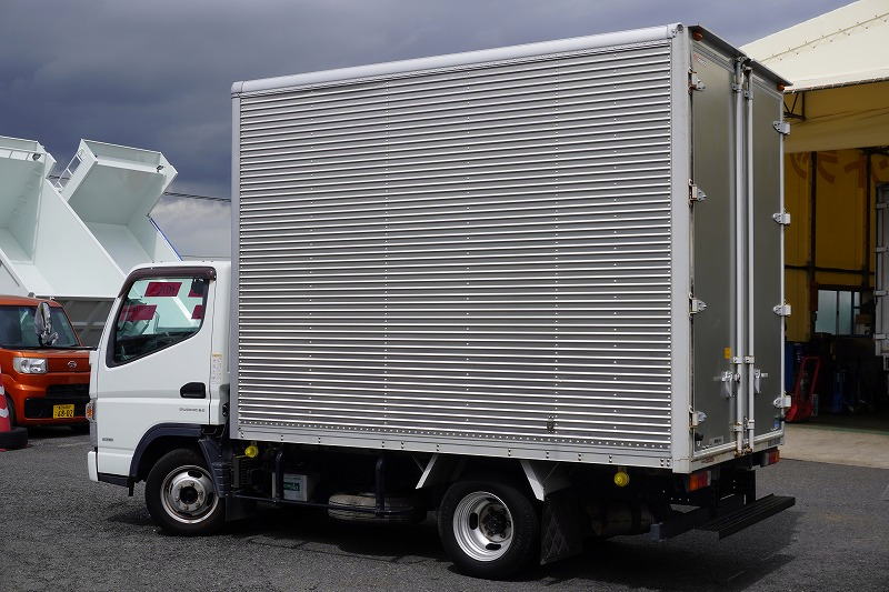 キャンター　１０尺　アルミバン　積載１５００ｋｇ　高箱　内高２．３ｍ　ラッシング２段　バックカメラ　ＥＴＣ　フォグランプ　パブコ製　ワンオーナー！ＡＴ車！5