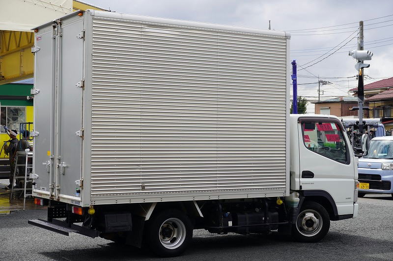 キャンター　１０尺　アルミバン　積載１５００ｋｇ　高箱　内高２．３ｍ　ラッシング２段　バックカメラ　ＥＴＣ　フォグランプ　パブコ製　ワンオーナー！ＡＴ車！6