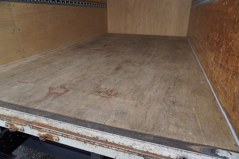 キャンター　１０尺　アルミバン　積載１５００ｋｇ　高箱　内高２．３ｍ　ラッシング２段　バックカメラ　ＥＴＣ　フォグランプ　パブコ製　ワンオーナー！ＡＴ車！18