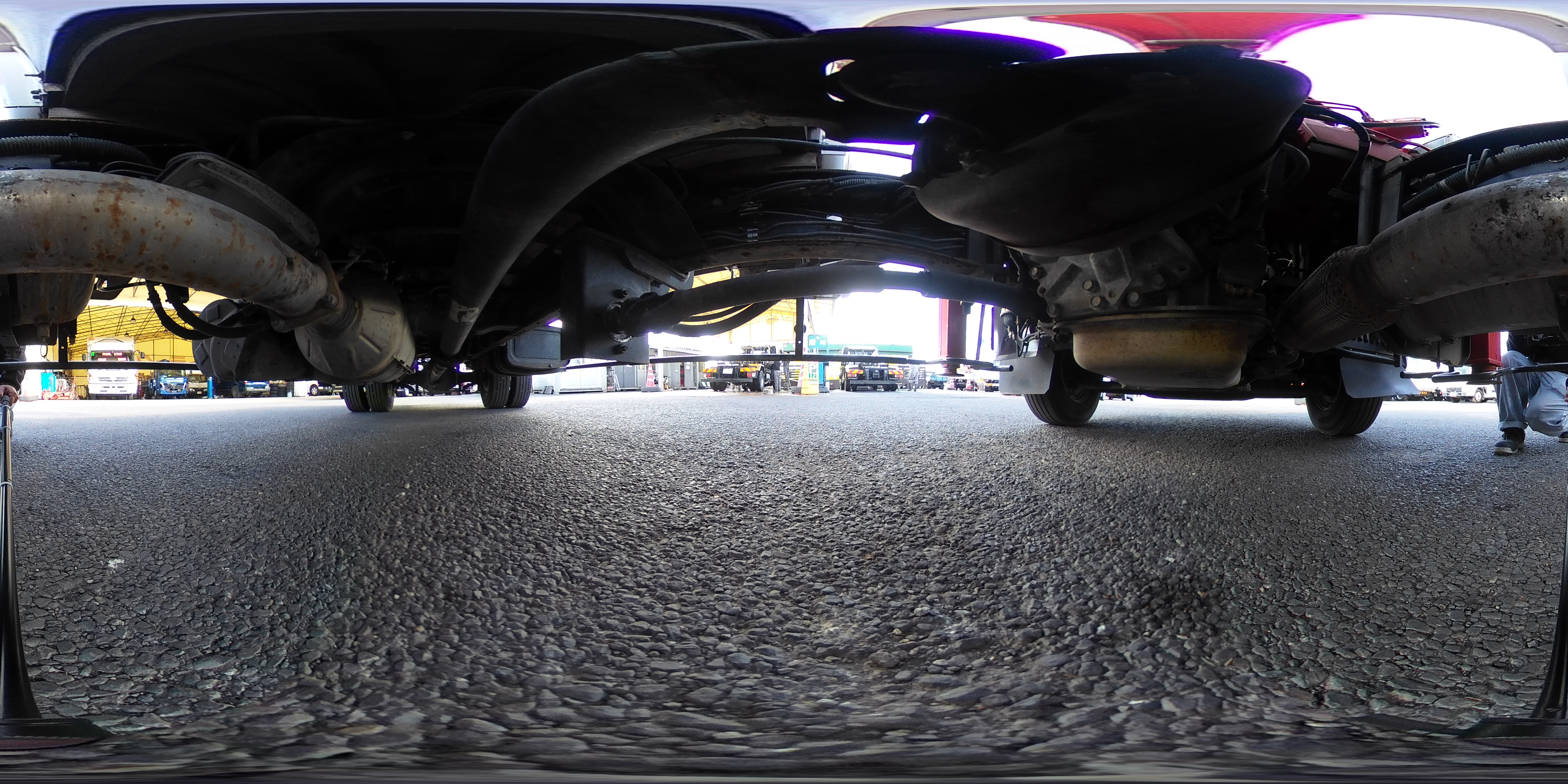 レンジャー　４トン　「標準幅　ベッドレス」　４段クレーン　積載２１００ｋｇ　古河ユニック製　５．４ｍ長　ラジコン　フックイン　２．９３ｔ吊　セイコーラック　ロープ穴３対　荷台鉄板張り　ＥＴＣ　衝突軽減ブレーキ　車線逸脱警報　ＡＴ車！1