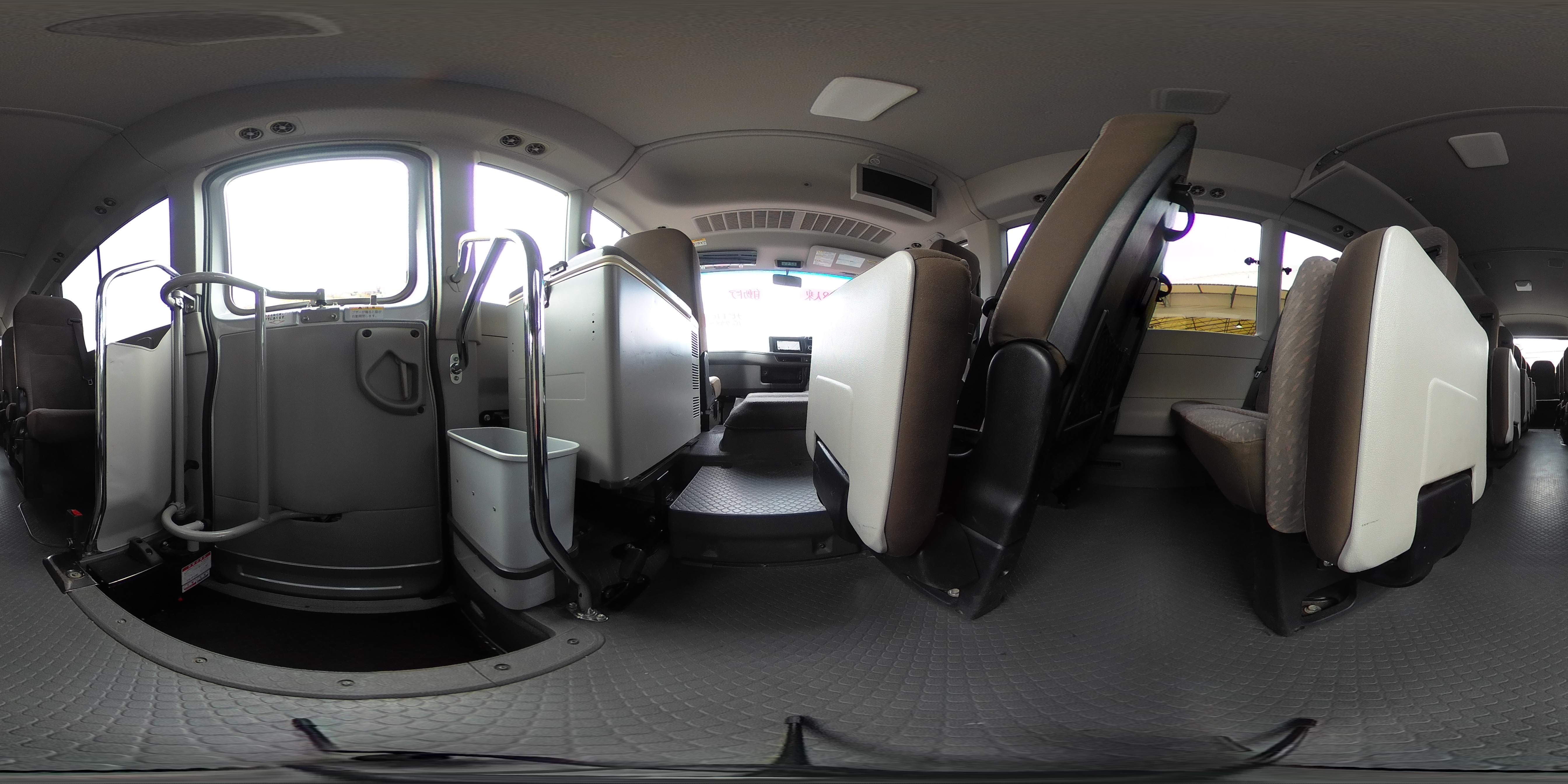 日野 リエッセⅡ 「ロング」 GX マイクロバス 28人乗り 自動ドア リーフサス モケットシート リクライニング 社外ナビ フルセグTV ETC2.0 バックカメラ オートエアコン ルームラック 冷蔵庫 後席モニター マイク フォグランプ 左電格ミラー AT車! 車検「R8年7月まで!」0