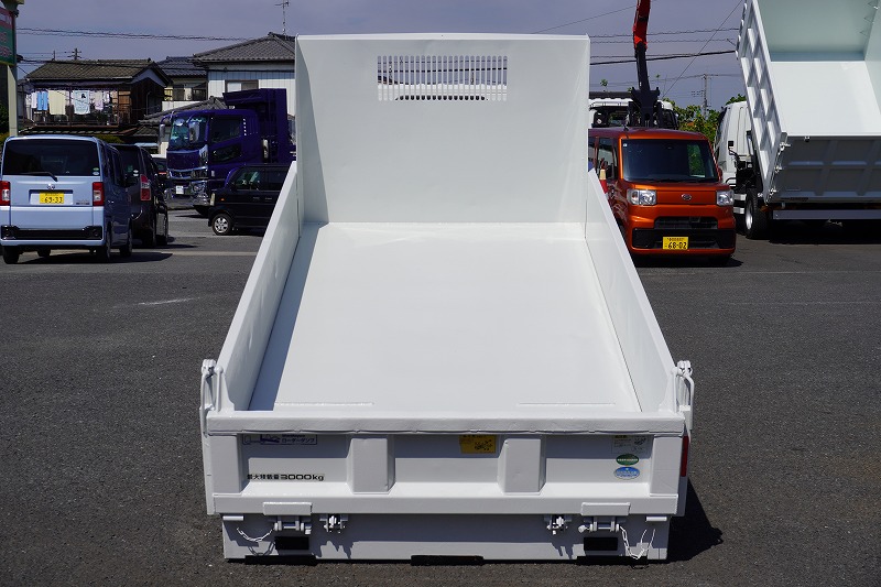 エルフ　「標準幅」　強化　ローダーダンプ　新明和製　三方開　積載３０００ｋｇ　スライド用ラジコン　ダンプピン　ＥＴＣ　坂道発進補助　キーレス　６速ＭＴ！17