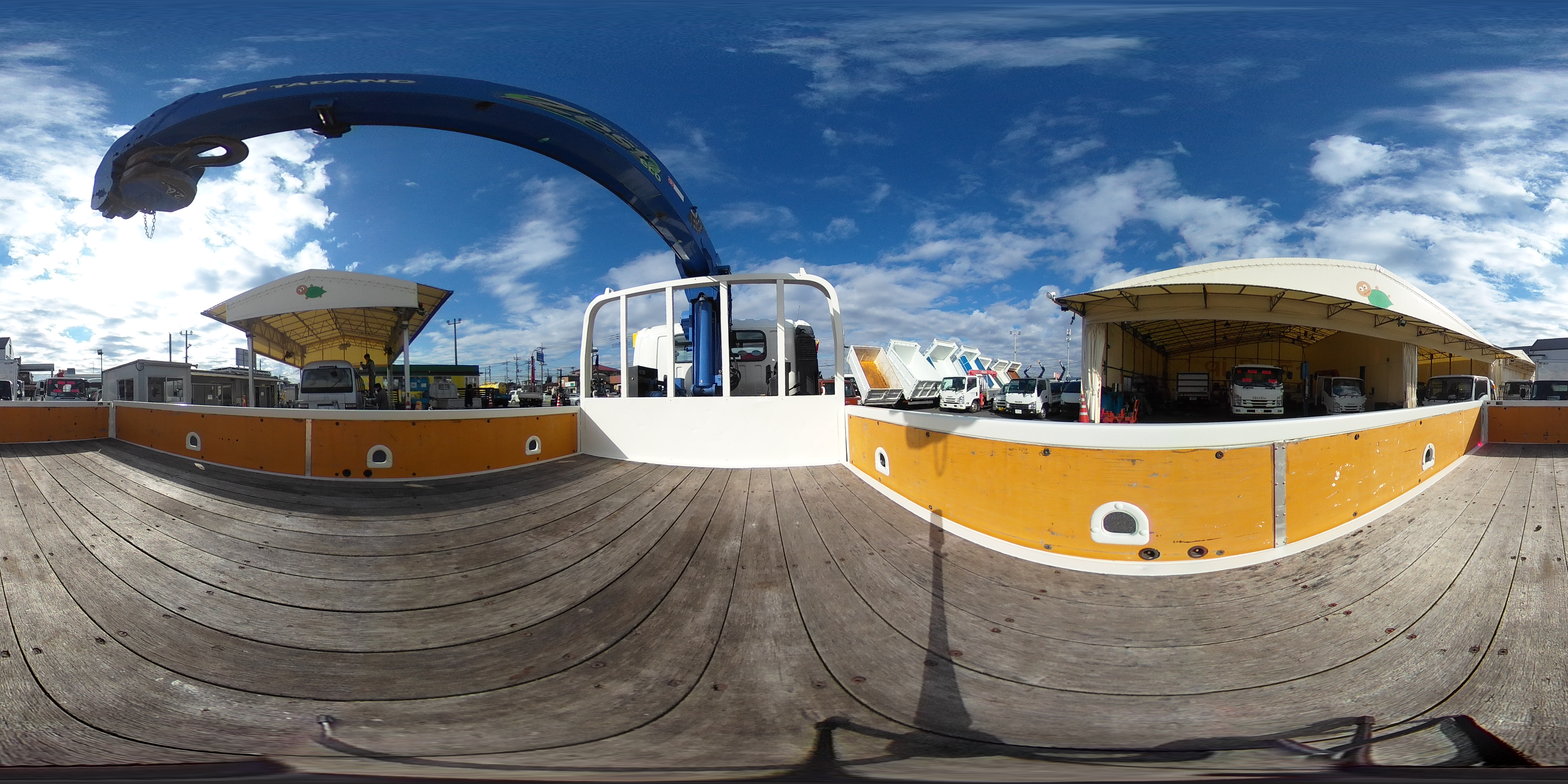 ダイナ　「ワイドロング」　４段クレーン　積載２０００ｋｇ　タダノ製　ラジコン　フックイン　２．６３ｔ吊　セイコーラック　鳥居下部鉄板張り　ロープ穴３対　ＥＴＣ　５速ＭＴ！2