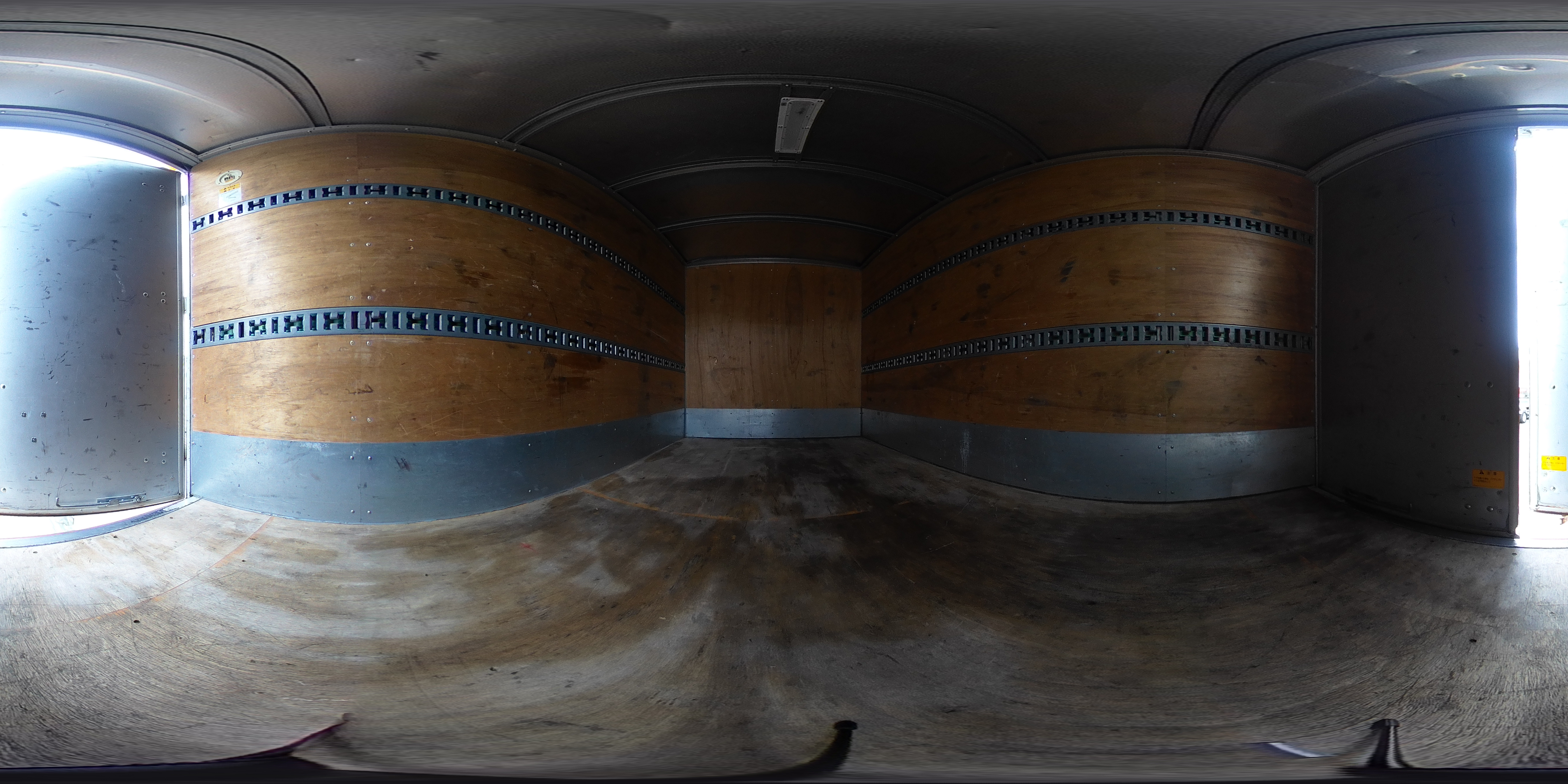 デュトロ　１０尺　アルミバン　積載２０００ｋｇ　ラッシング２段　バックカメラ　社外ナビ　ＥＴＣ２．０　ＬＥＤヘッドライト　電動パーキングブレーキ　クリアランスソナー　９０度ストッパー　全高２．８ｍ以下　パブコ製　ＡＴ車！2