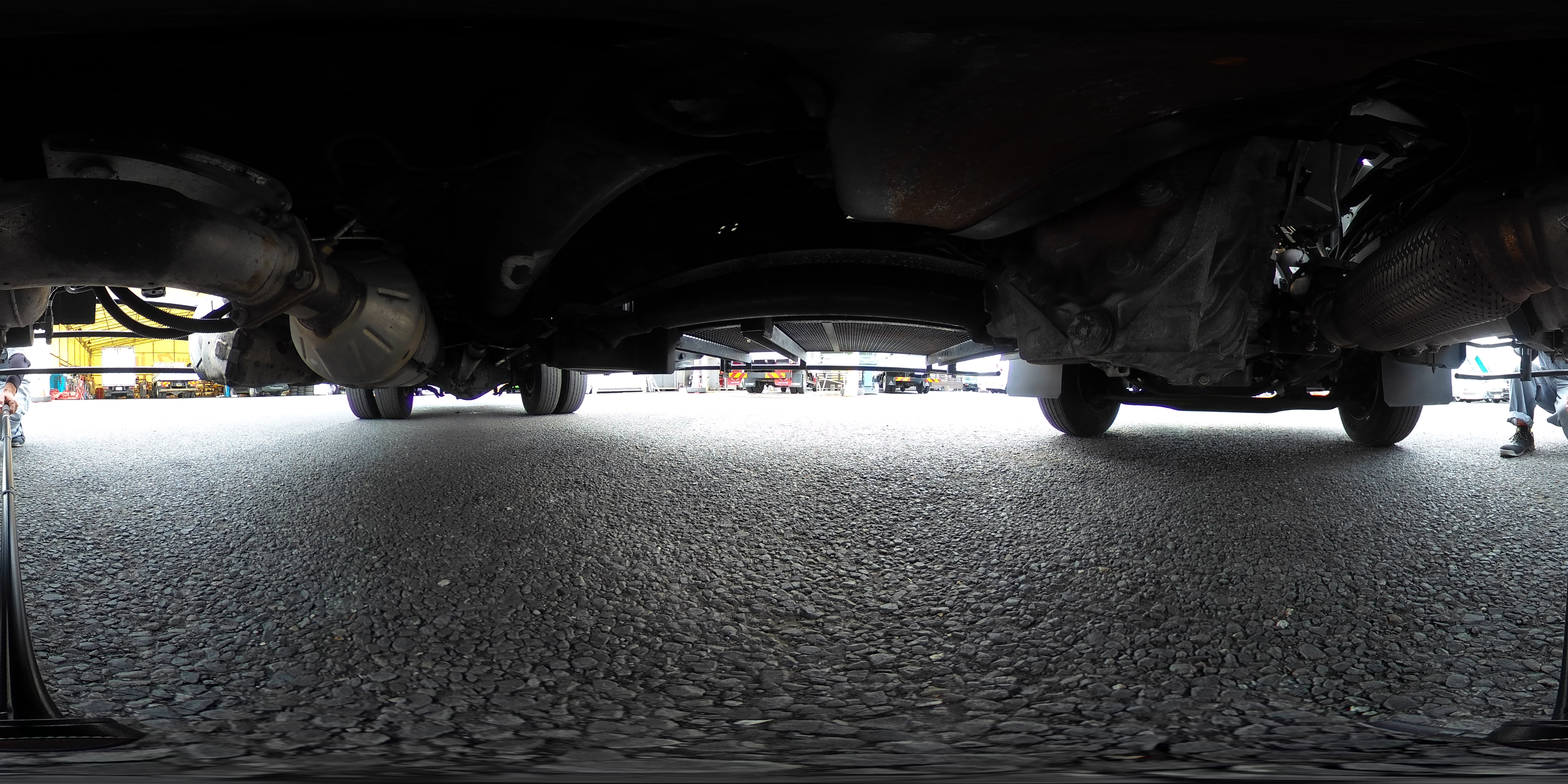 レンジャー　増トン　「ベッドレス」　パッカー車　プレス式　積載４２００ｋｇ　１０．２立米　新明和製　連続動作　防臭ドア　汚水タンク　網工具入れ　バックカメラ　ＥＴＣ２．０　坂道発進補助　衝突軽減ブレーキ　車線逸脱警報　６速ＭＴ！段ボール仕様！中型免許対応！！1