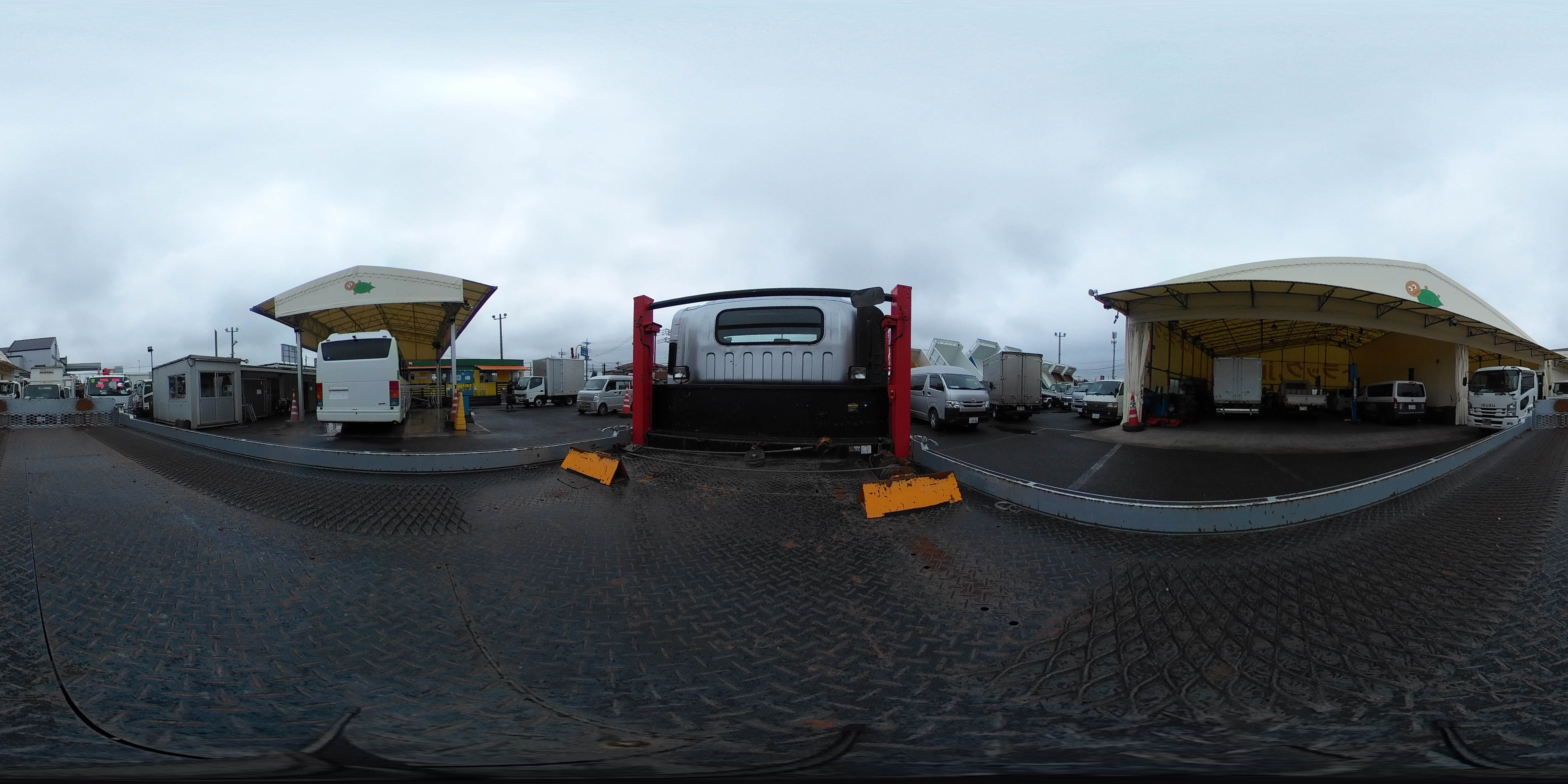 エルフ　「ワイド超ロング」　セルフローダー　一般用　古河ユニック製　積載３３００ｋｇ　ハイジャッキ　ラジコン　ウインチ　電動スライド式ステップ　三方開　床フック６対　左電格ミラー　坂道発進補助　フォグランプ　６速ＭＴ！2