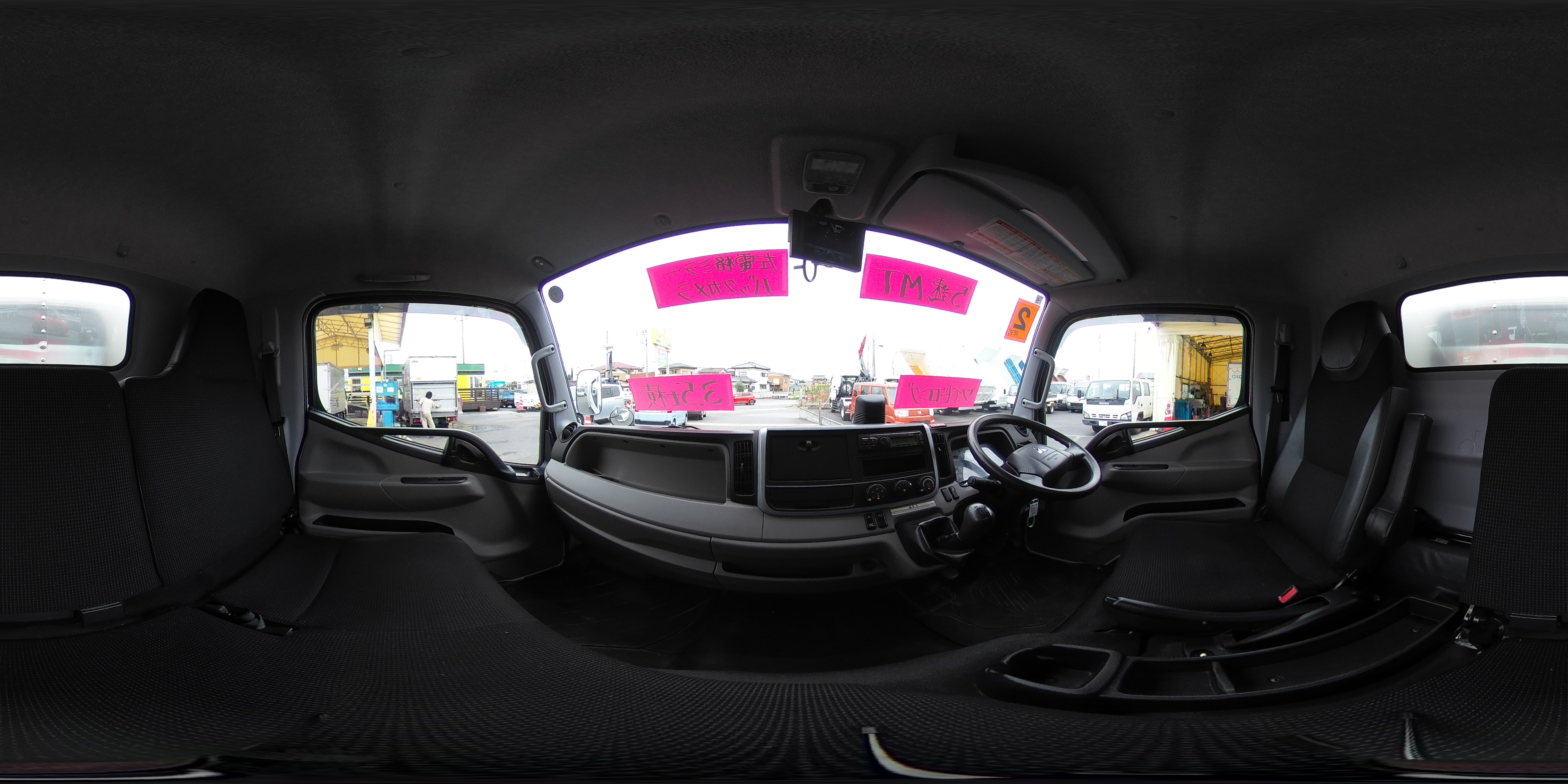 キャンター　「ワイドロング」　アルミバン　積載３５００ｋｇ　サイドドア　ラッシング２段　９０度ストッパー　バックカメラ　左電格ミラー　坂道発進補助　フォグランプ　衝突軽減ブレーキ　車線逸脱警報　パブコ製　５速ＭＴ！0