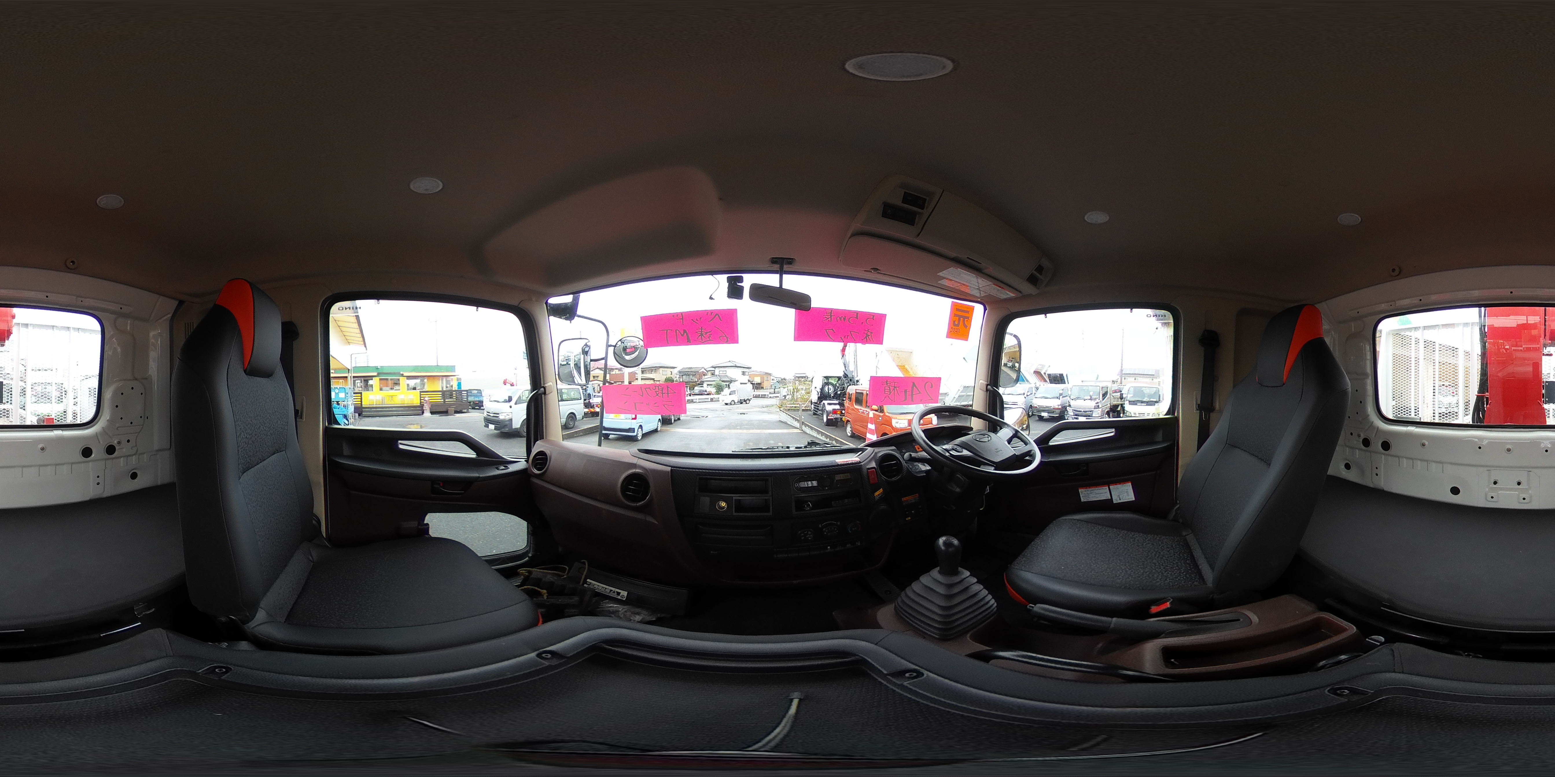 レンジャー　４トン　「標準幅　ベッド付き」　４段クレーン　積載２４００ｋｇ　古河ユニック製　ラジコン　フックイン　２．９３ｔ吊　５．５ｍ長　床フック４対　セイコーラック　鳥居金網張り＆下部鉄板張り　坂道発進補助　ＥＴＣ　６速ＭＴ！0