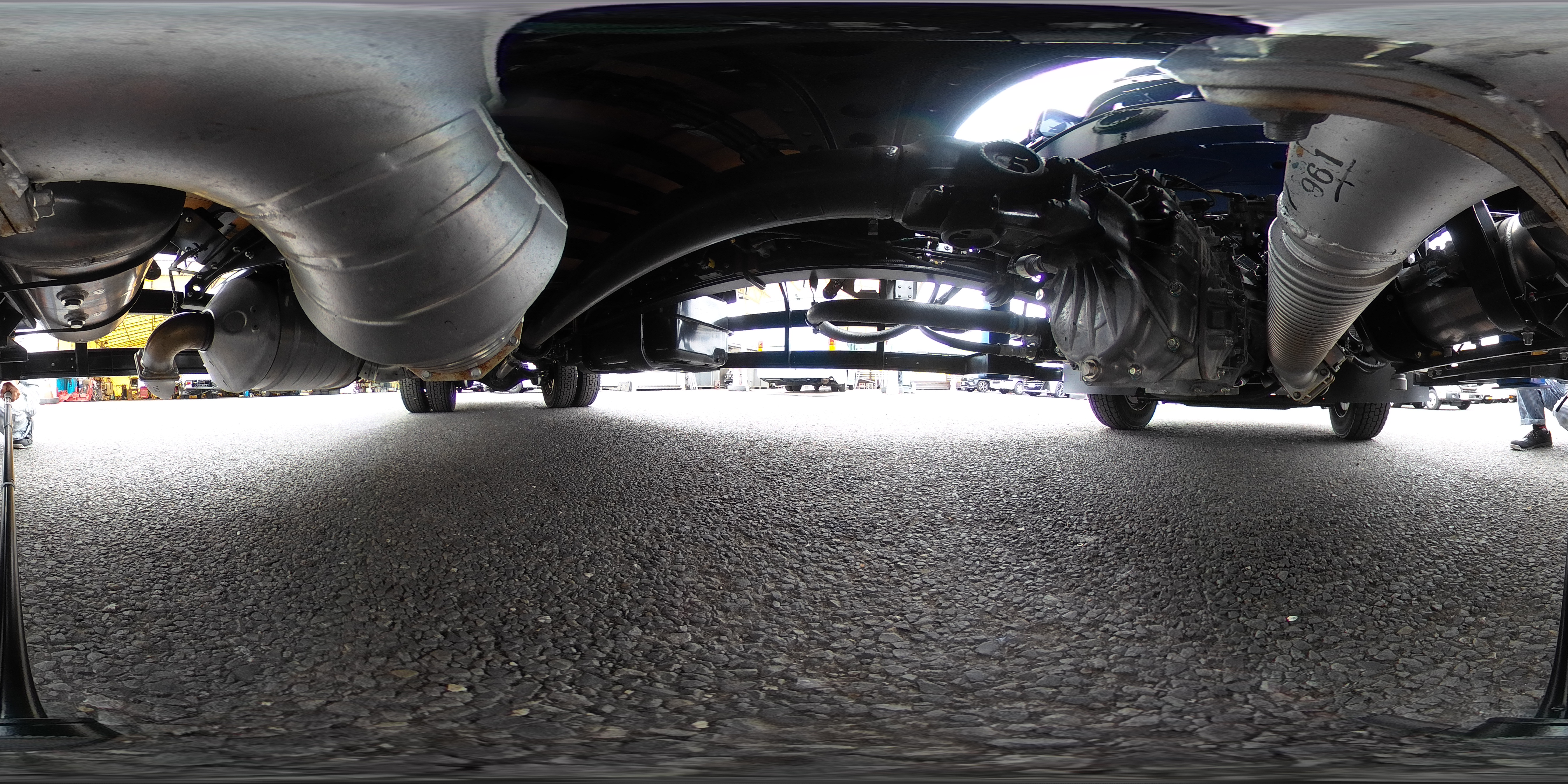 （未使用）　ファイター　増トン　「ワイド　ベッド付き」　４段クレーン　積載７６００ｋｇ　タダノ製　５．５ｍ長　アルミブロック　ラジコン　フックイン　２．９３ｔ吊　差し違いアウトリガー　坂道発進補助　床フック５対　ロープ穴５対　メッキパーツ　衝突軽減ブレーキ　車線逸脱警報　６速ＭＴ！　車検「Ｒ８年２月まで！」0