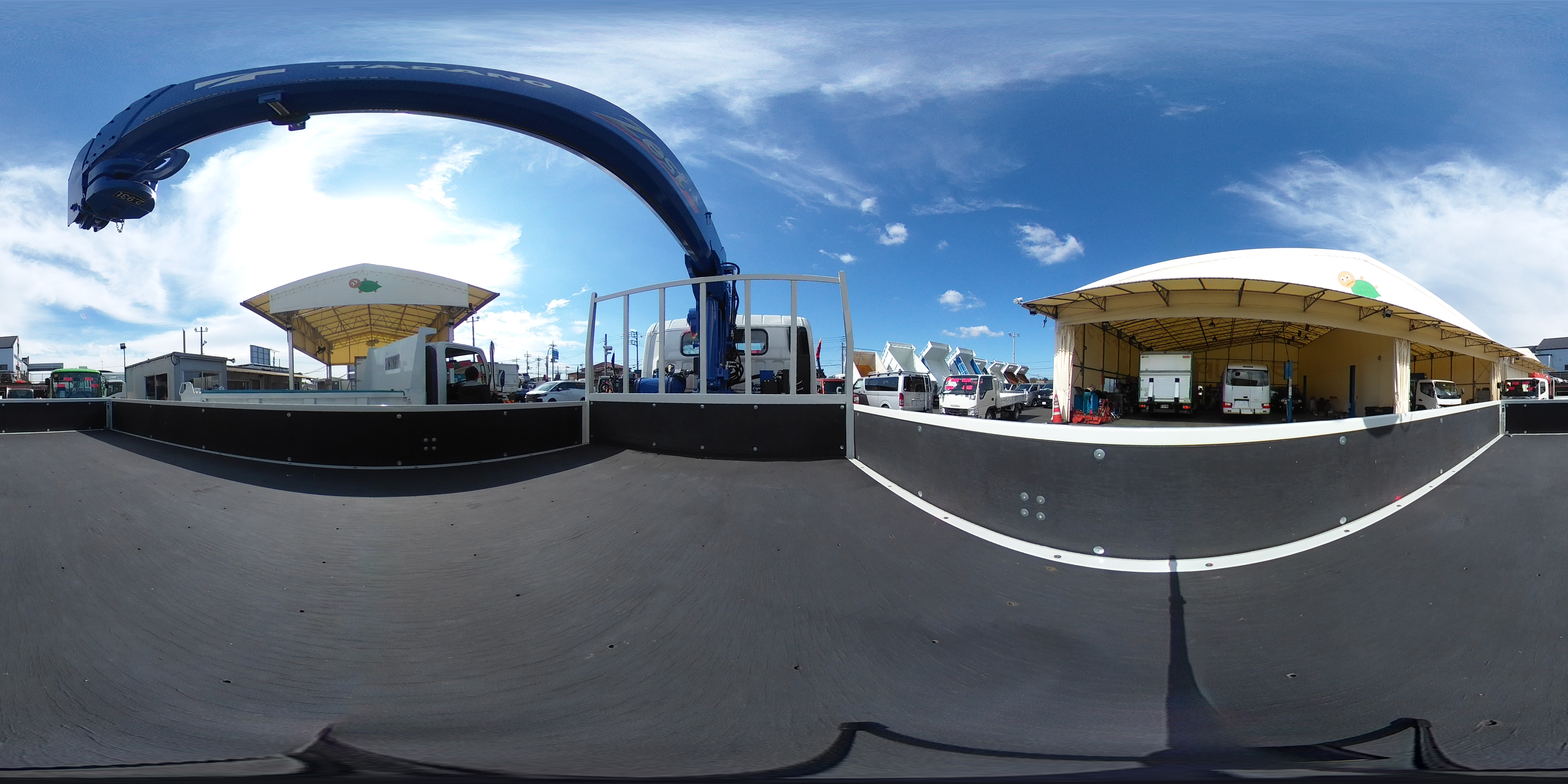 （未使用）　キャンター　「ワイド超ロング」　５段クレーン　積載３０００ｋｇ　タダノ製　ラジコン　フックイン　２．９３ｔ吊　左電格ミラー　ＬＥＤヘッドライト＆フォグランプ　スマートキー　衝突軽減ブレーキ　車線逸脱警報　５速ＭＴ！2