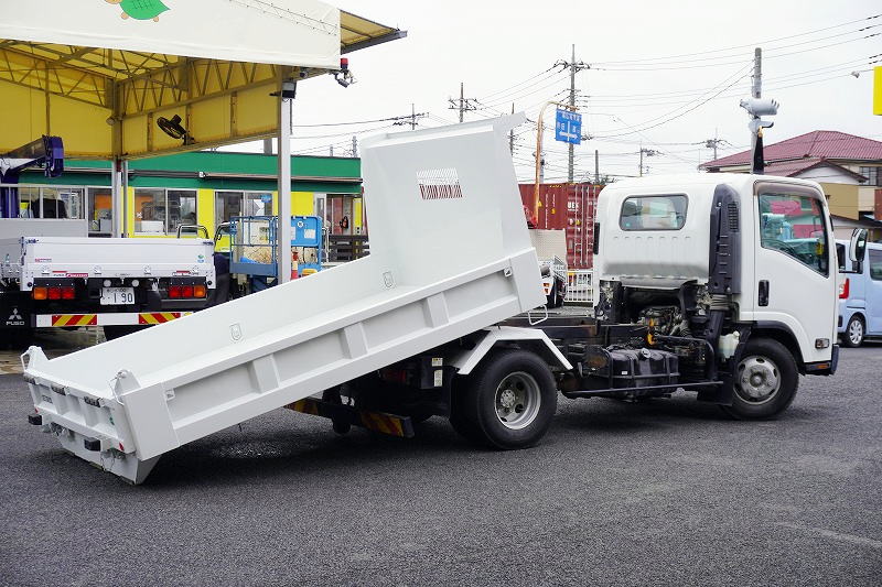 エルフ　「ワイド」　強化　ローダーダンプ　新明和製　一方開　積載３７５０ｋｇ　ＥＴＣ　ダンプピン　壁面フック３対　キーレス　ＡＴ車！フロント画像