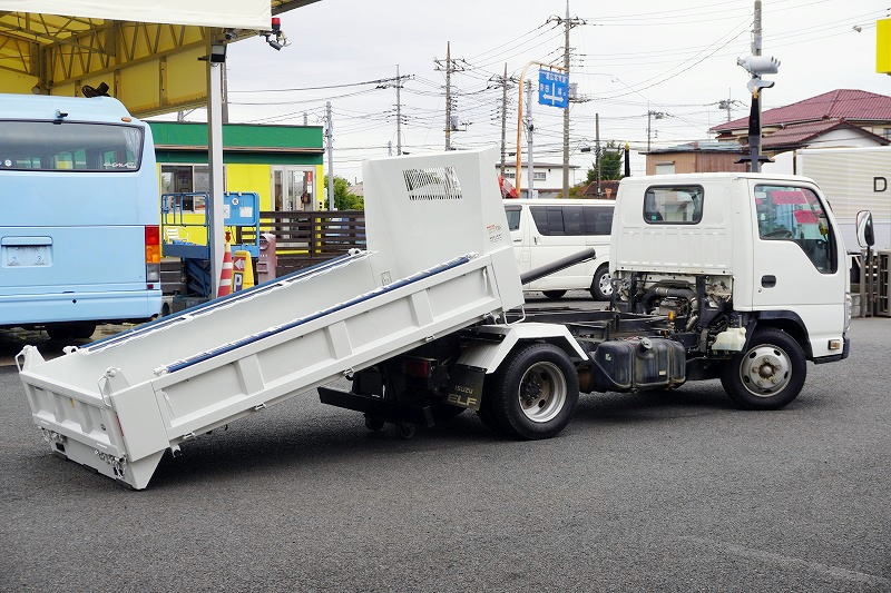 エルフ 「標準幅」 強化 ローダーダンプ 新明和製 三方開 積載3000kg 手動コボレーン スライド用ラジコン ダンプピン AT車!フロント画像