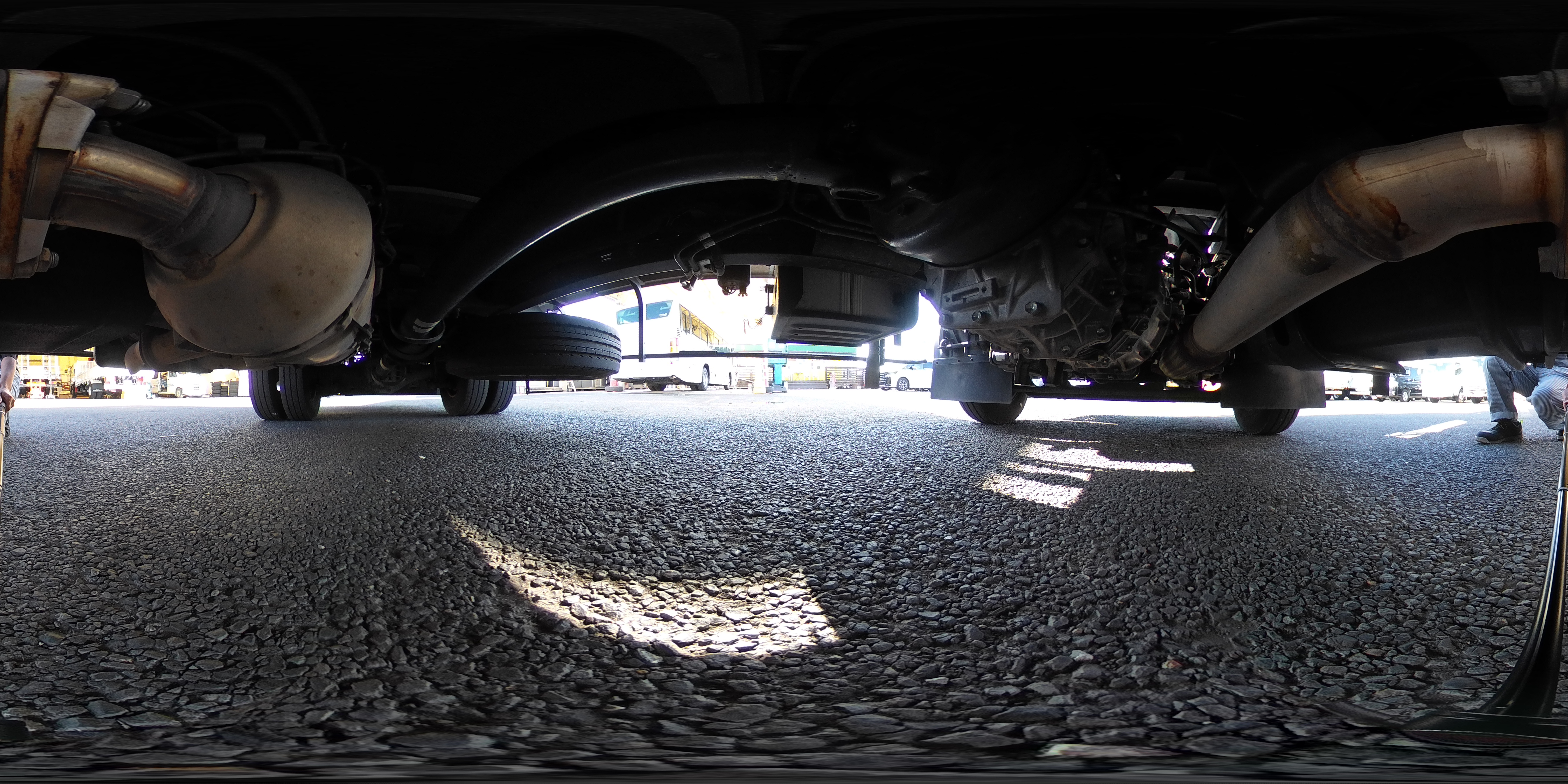 デュトロ　「ワイドロング」　冷蔵冷凍車　積載２９５０ｋｇ　格納パワーゲート　サイドドア　－３０度設定　荷台シマ板張り　送風機　ラッシング２段　左電格ミラー　ＬＥＤヘッドライト　フォグランプ　バックカメラ　ＥＴＣ　坂道発進補助　クリアランスソナー　衝突軽減ブレーキ　車線逸脱警報　電動パーキングブレーキ　東プレ製　６速ＭＴ！　車検「Ｒ８年７月まで！」1