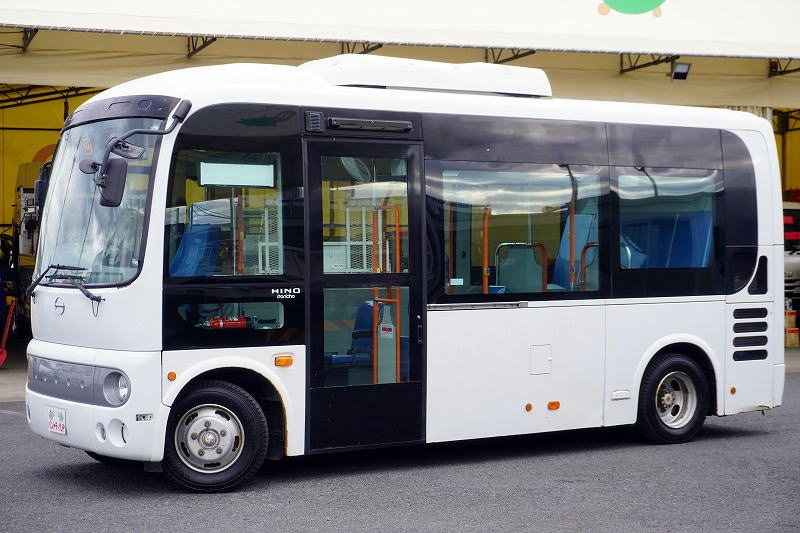 日野　ポンチョ　ショート　路線バス　２７人乗り　１３座席　立ち席有り　１ドア　自動ドア　ノンステップ　総輪エアサス　プレヒーター　荷物スペース　ビニールシートカバー　電光掲示板　バックカメラ　フォグランプ　ＡＴ車！希少車！！