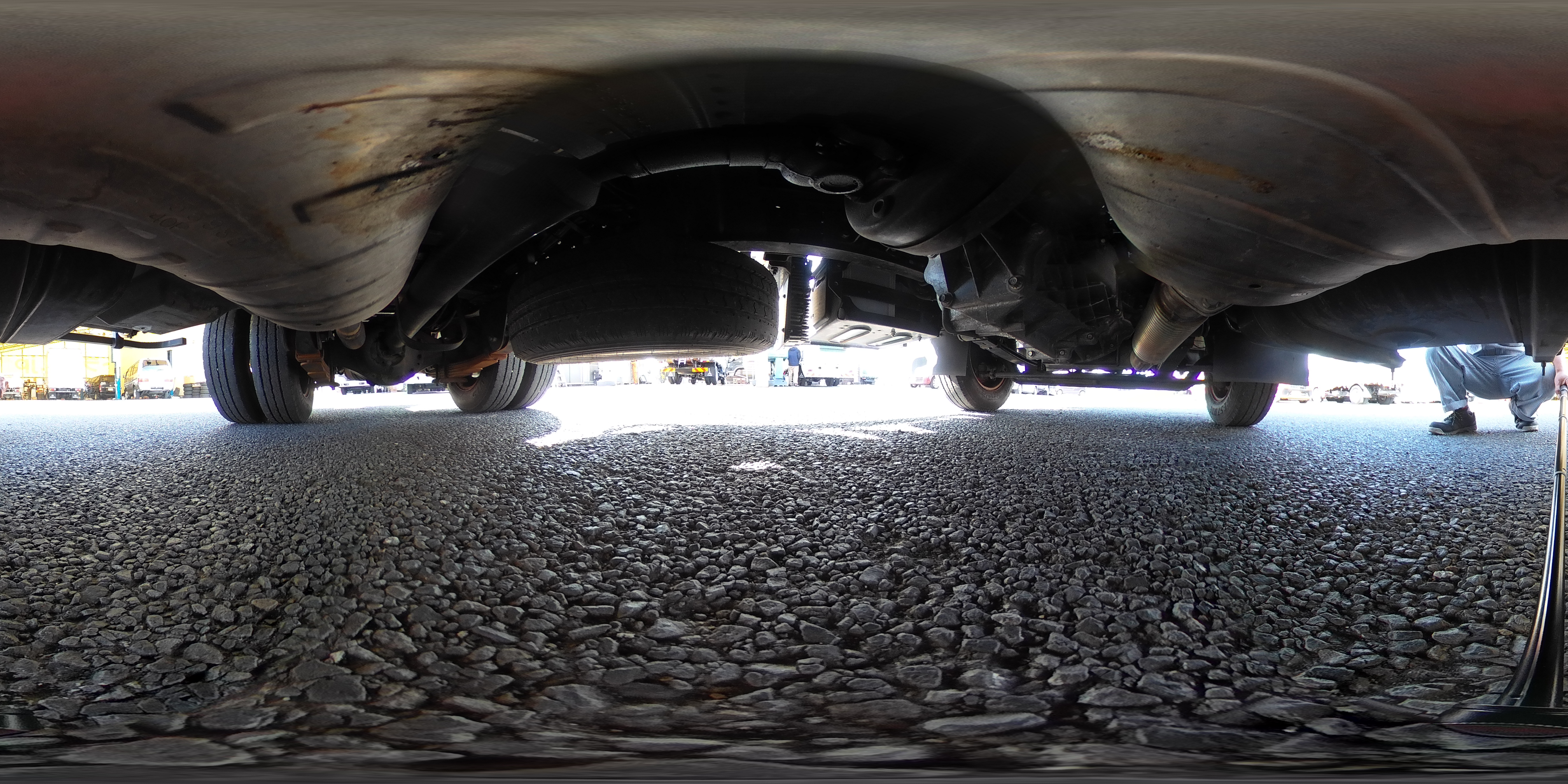 キャンター　「標準幅　セミロング」　アルミバン　積載２０００ｋｇ　サイドドア　跳ね上げ式　垂直パワーゲート　ラッシング２段　バックカメラ　左電格ミラー　北村製　５速ＭＴ！　車検「Ｒ８年４月まで！」0