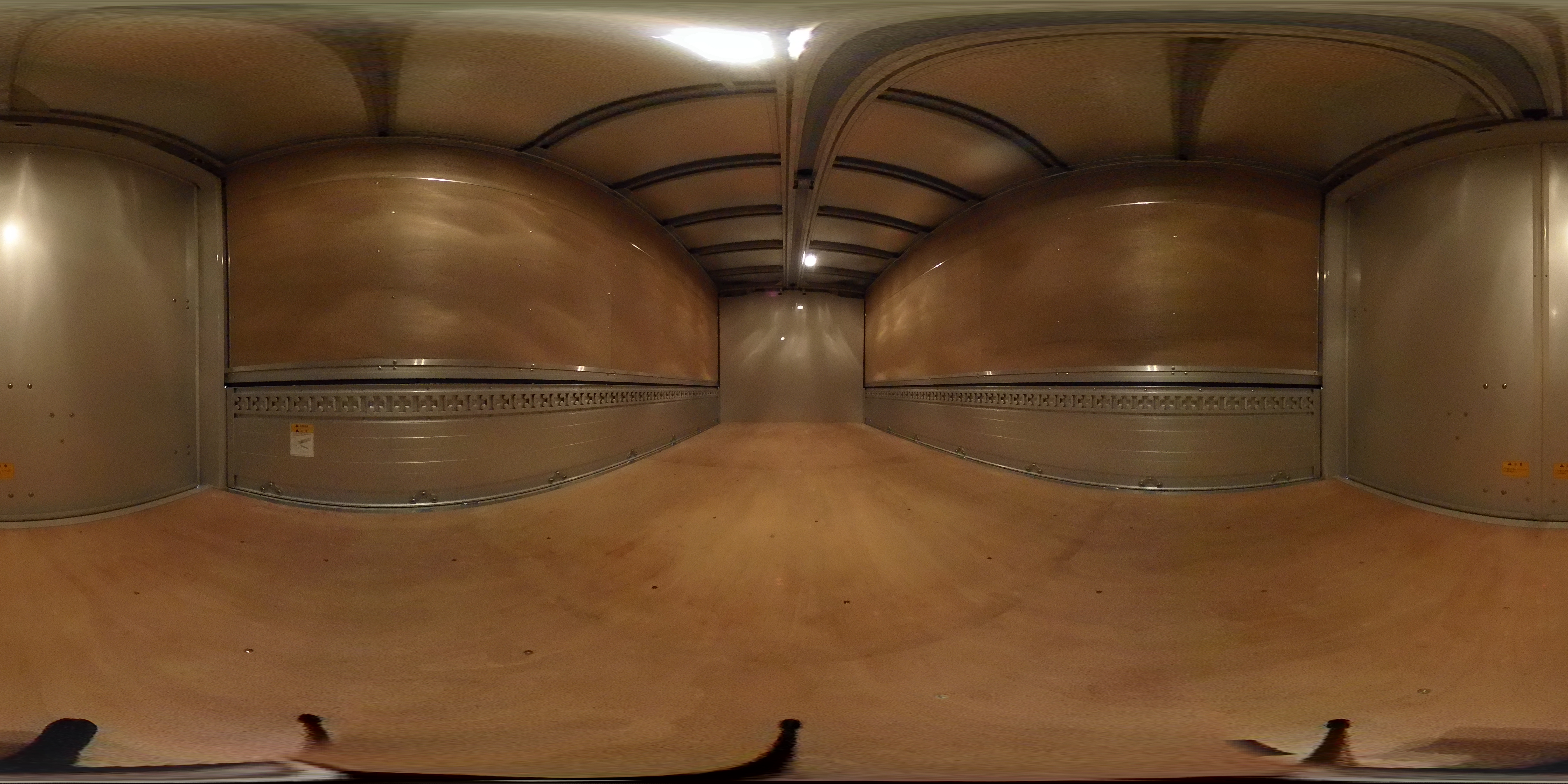 （未使用）　キャンター　「ワイドロング」　アルミウイング　積載２０００ｋｇ　ラッシング１段　落とし込みフック４対　ＬＥＤヘッドライト＆フォグランプ　坂道発進補助　左電格ミラー　スマートキー　衝突軽減ブレーキ　車線逸脱警報　パブコ製　５速ＭＴ！2