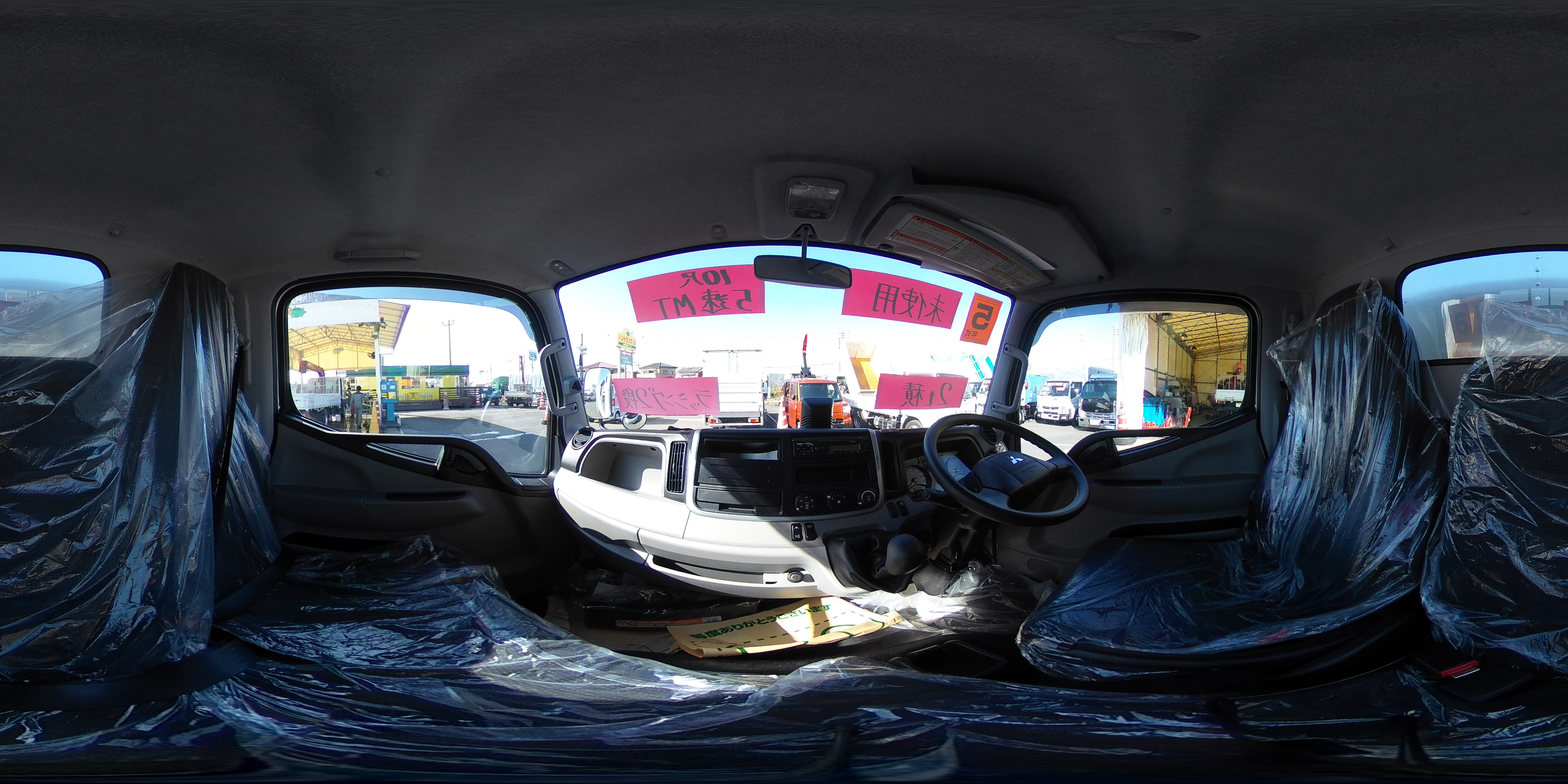 （未使用）　キャンター　１０尺　アルミバン　積載２０００ｋｇ　サイドドア　ラッシング２段　左電格ミラー　坂道発進補助　スマートキー　ＬＥＤヘッドライト＆フォグランプ　衝突軽減ブレーキ　車線逸脱警報　５速ＭＴ！1