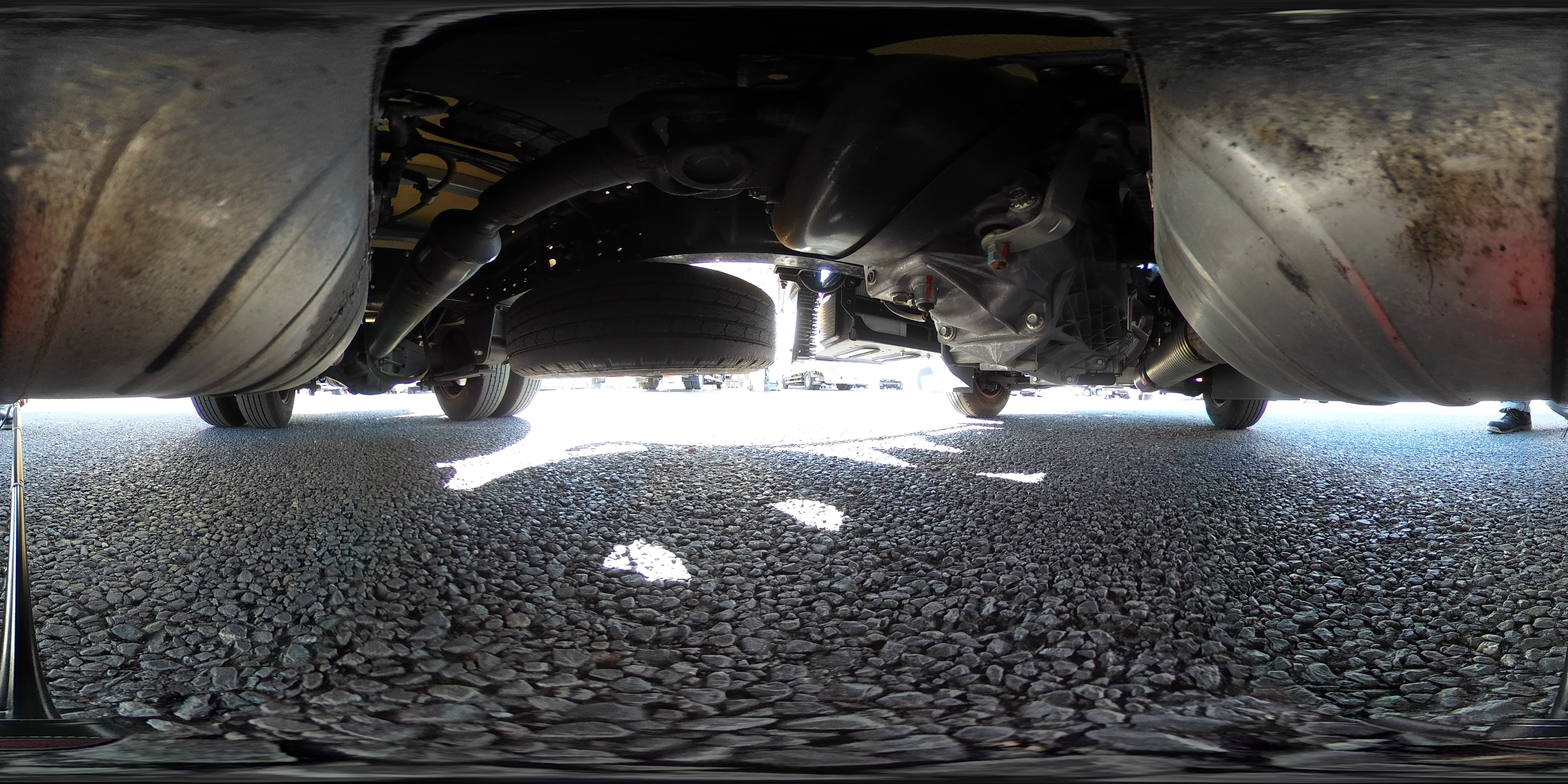 キャンター　１０尺　アルミバン　積載２０００ｋｇ　リア観音扉　垂直パワーゲート　ラッシング２段　左電格ミラー　バックカメラ　社外ナビ　フルセグＴＶ　ＥＴＣ　フォグランプ　衝突軽減ブレーキ　車線逸脱警報　パブコ製　ＡＴ車！準中型（５トン限定）免許対応！希少車！！0