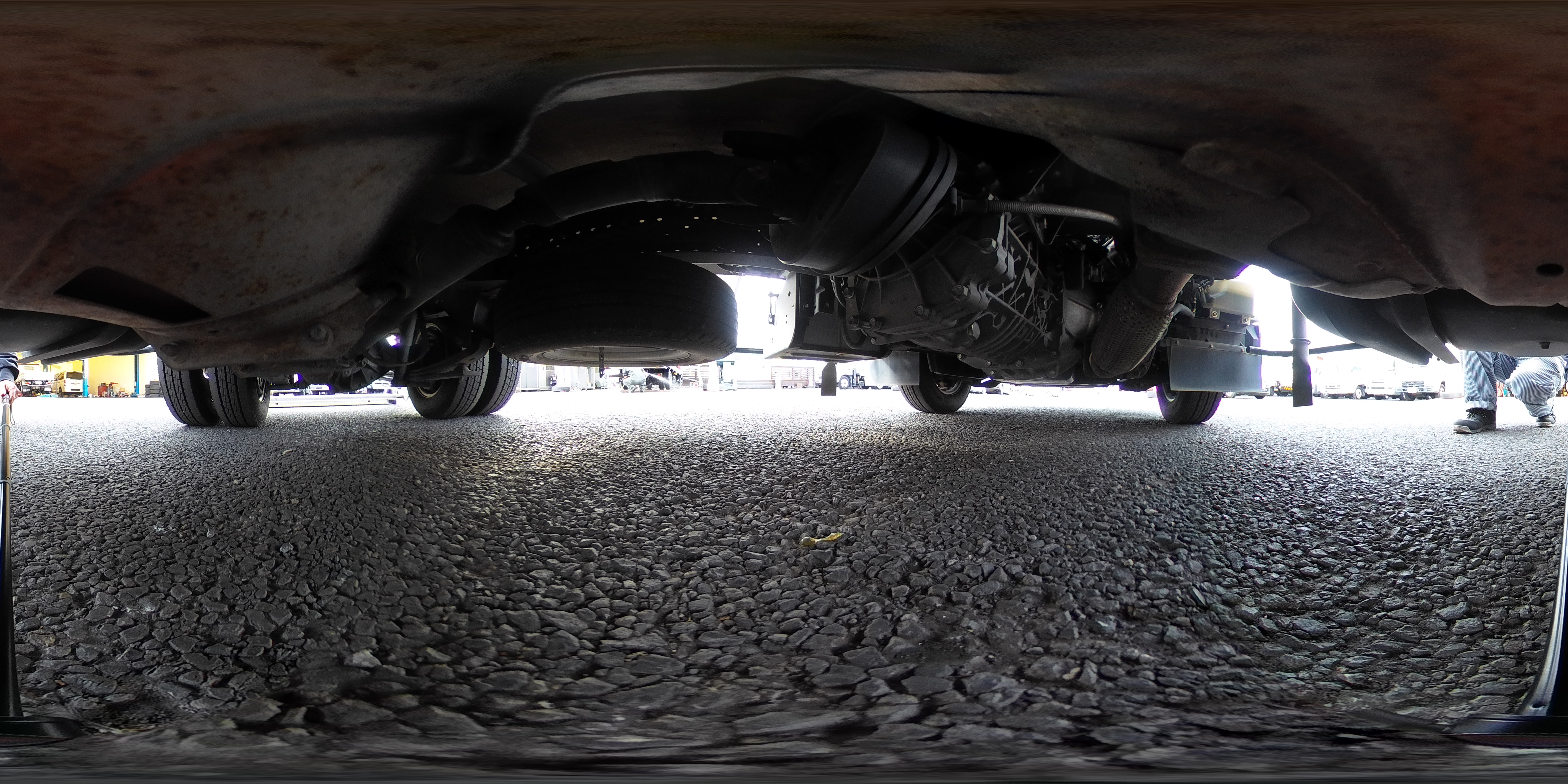 エルフ 10尺 アルミバン 積載1950kg リア観音扉 アーム式大型パワーゲート ラッシング2段 荷台シマ板張り 左電格ミラー 坂道発進補助 バックカメラ 社外ナビ フルセグTV ETC2.0 キーレス フォグランプ 日本フルハーフ製 5速MT!準中型(5トン限定)免許対応!希少車!!1