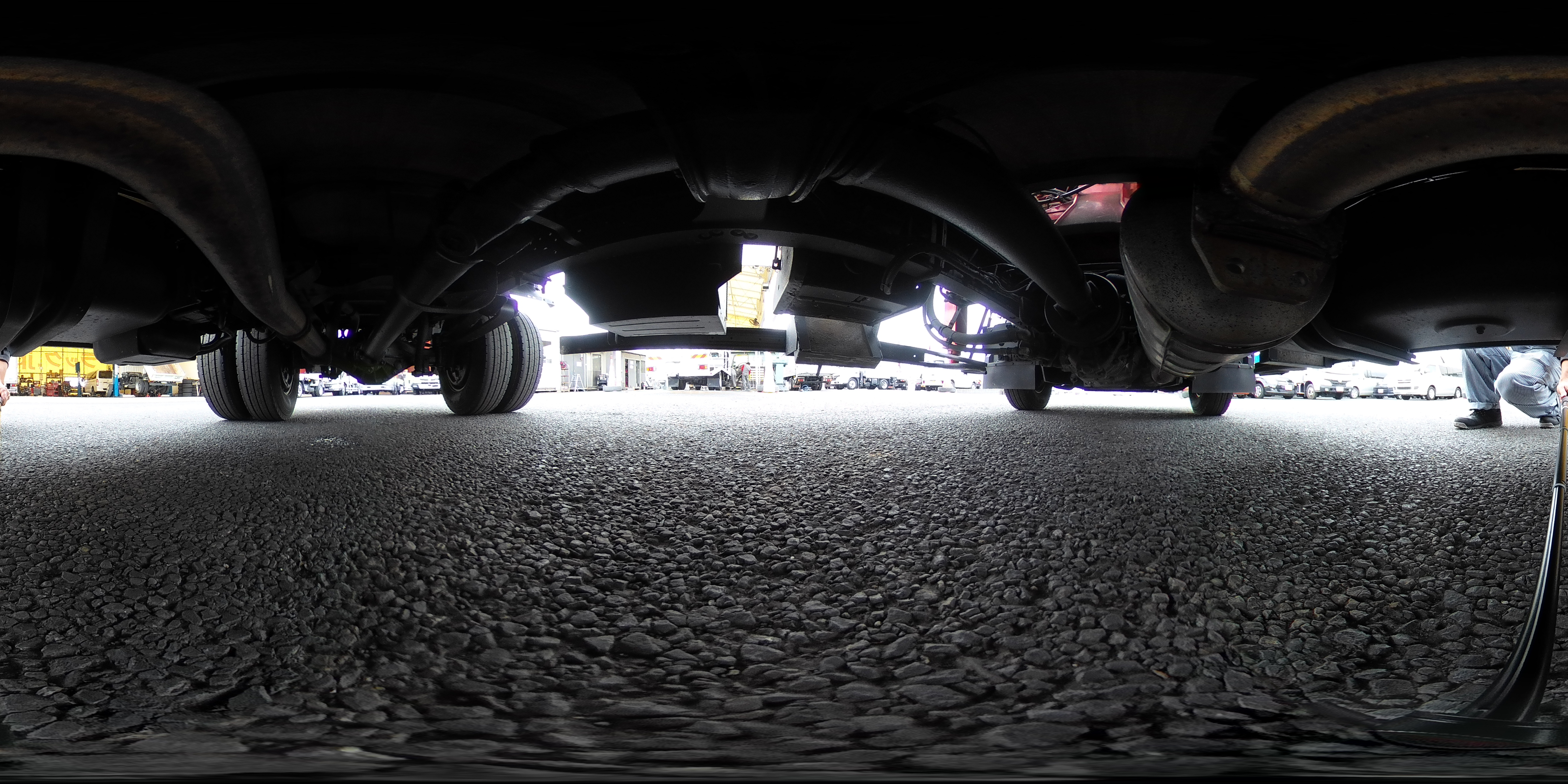 エルフ　「標準幅　ロング」　４段クレーン　積載２０００ｋｇ　古河ユニック製　ラジコン　フックイン　２．９３ｔ吊　セイコーラック　床フック３対　鳥居上部金網張り　左電格ミラー　坂道発進補助　ＥＴＣ　フォグランプ　６速ＭＴ！1