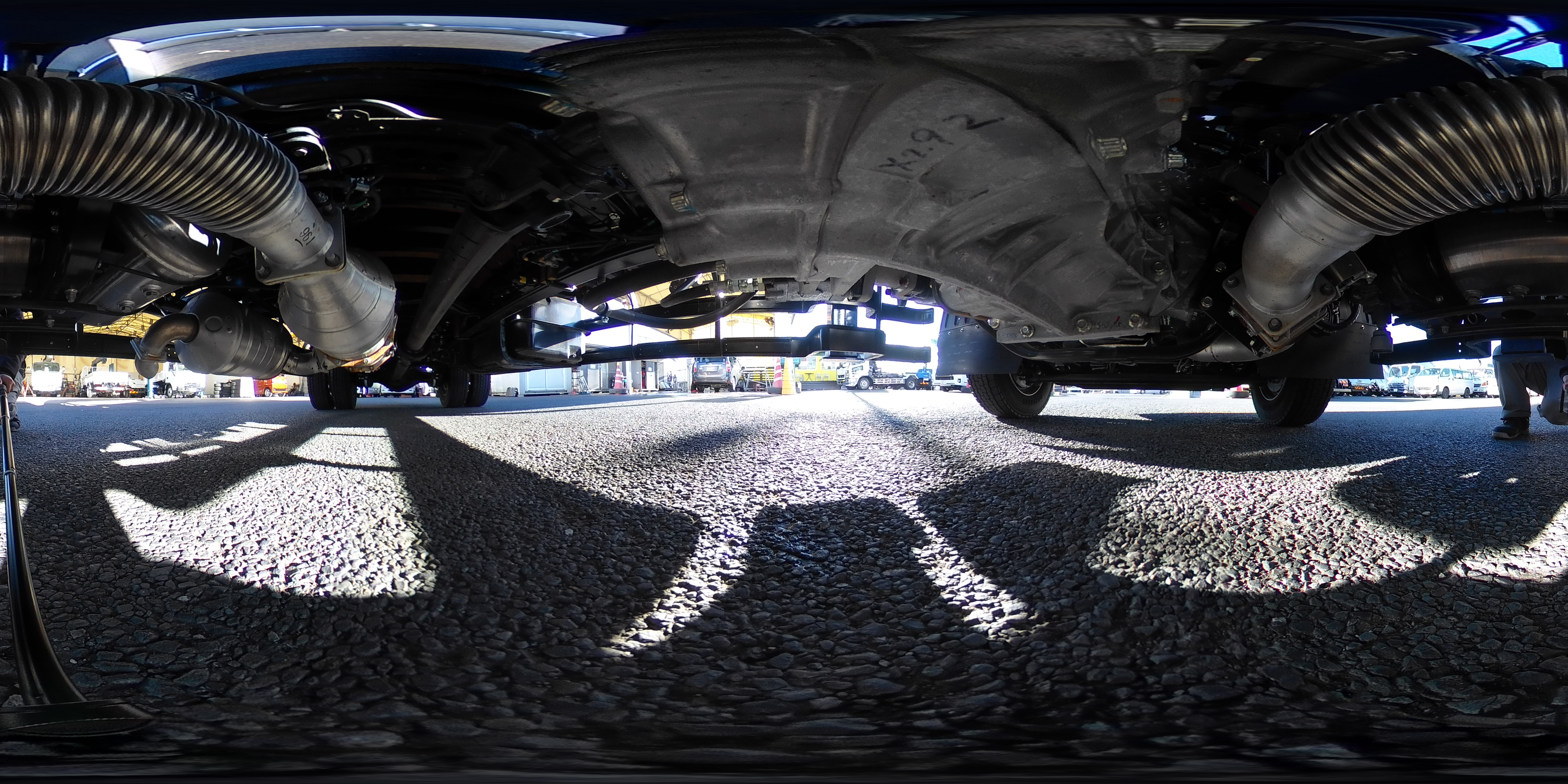 （未使用）　ファイター　増トン　「ワイド　ベッド付き」　４段クレーン　積載７５００ｋｇ　タダノ製　５．５ｍ長　アルミブロック　ラジコン　フックイン　２．９３ｔ吊　差し違いアウトリガー　坂道発進補助　床フック５対　ロープ穴５対　メッキパーツ　衝突軽減ブレーキ　車線逸脱警報　６速ＭＴ！　車検「Ｒ８年２月まで！」0