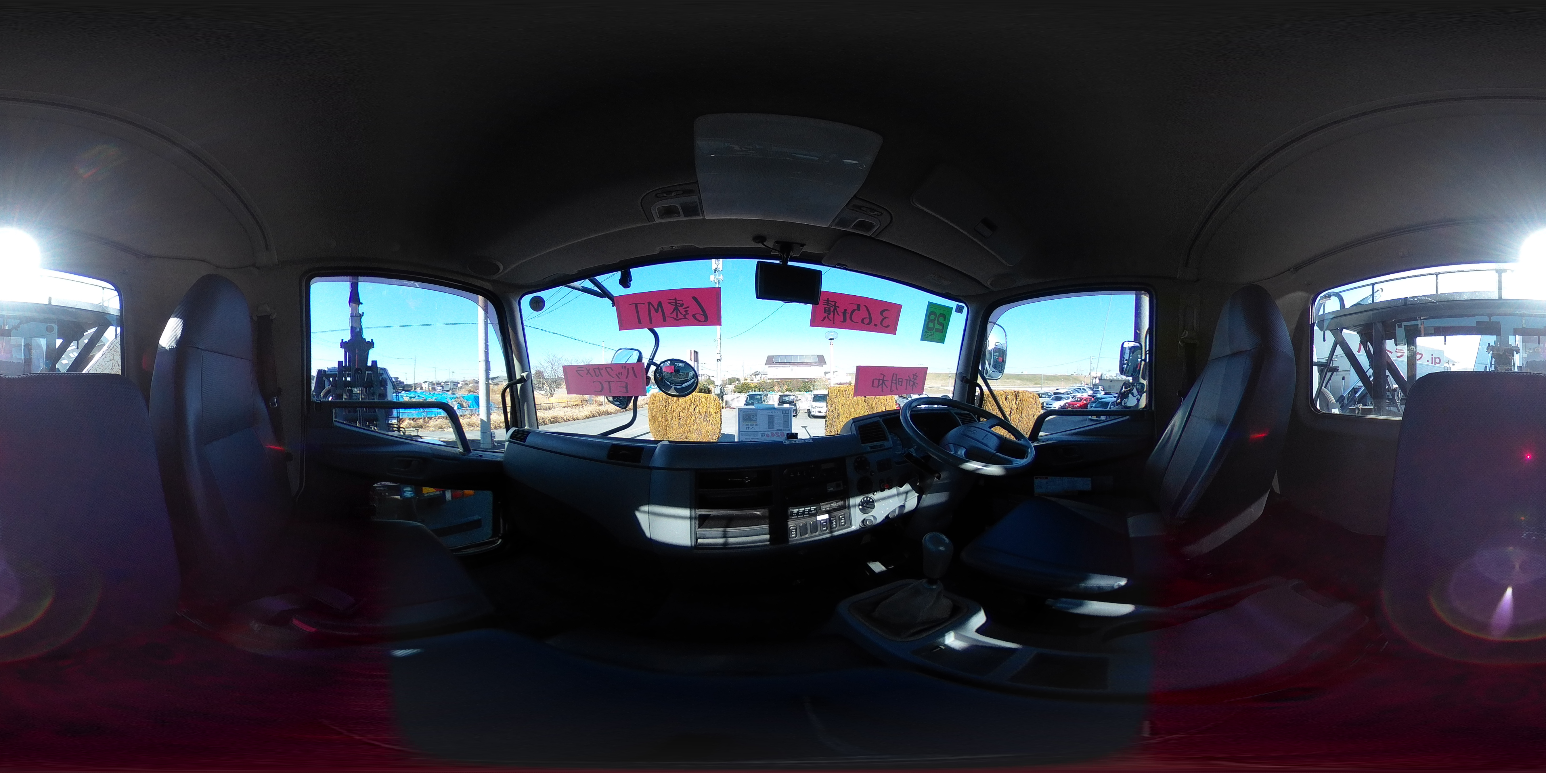 ファイター　４トン　「ベッドレス」　アームロール　新明和製　積載３６５０ｋｇ　ツインシリンダー　キャブバックステップ　網工具入れ　バックカメラ　ＥＴＣ　坂道発進補助　６速ＭＴ！1