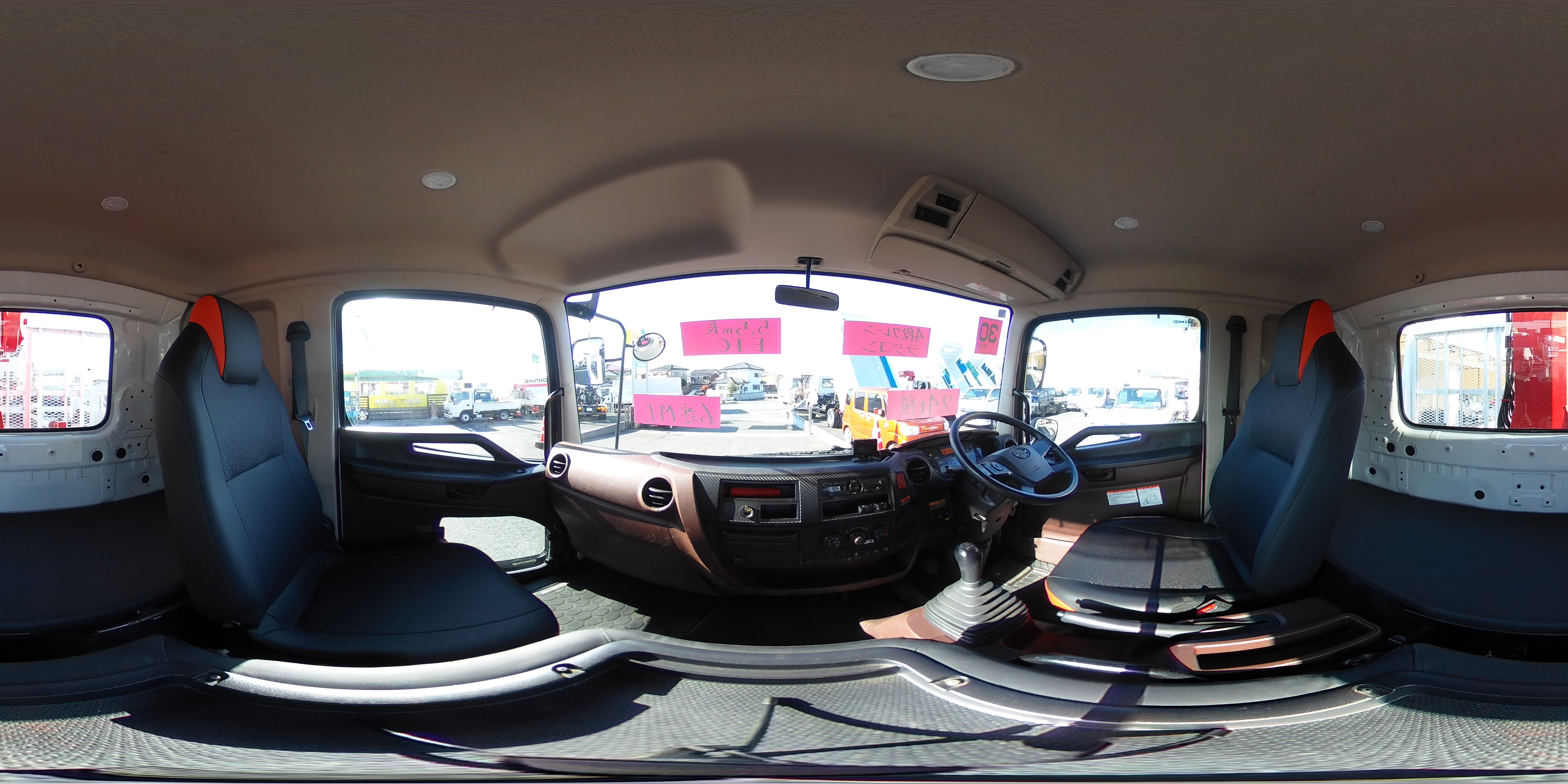 レンジャー　４トン　「標準幅　ベッド付き」　４段クレーン　積載２４００ｋｇ　古河ユニック製　ラジコン　フックイン　２．９３ｔ吊　５．５ｍ長　床フック４対　セイコーラック　鳥居金網張り＆下部鉄板張り　坂道発進補助　ＥＴＣ　６速ＭＴ！0