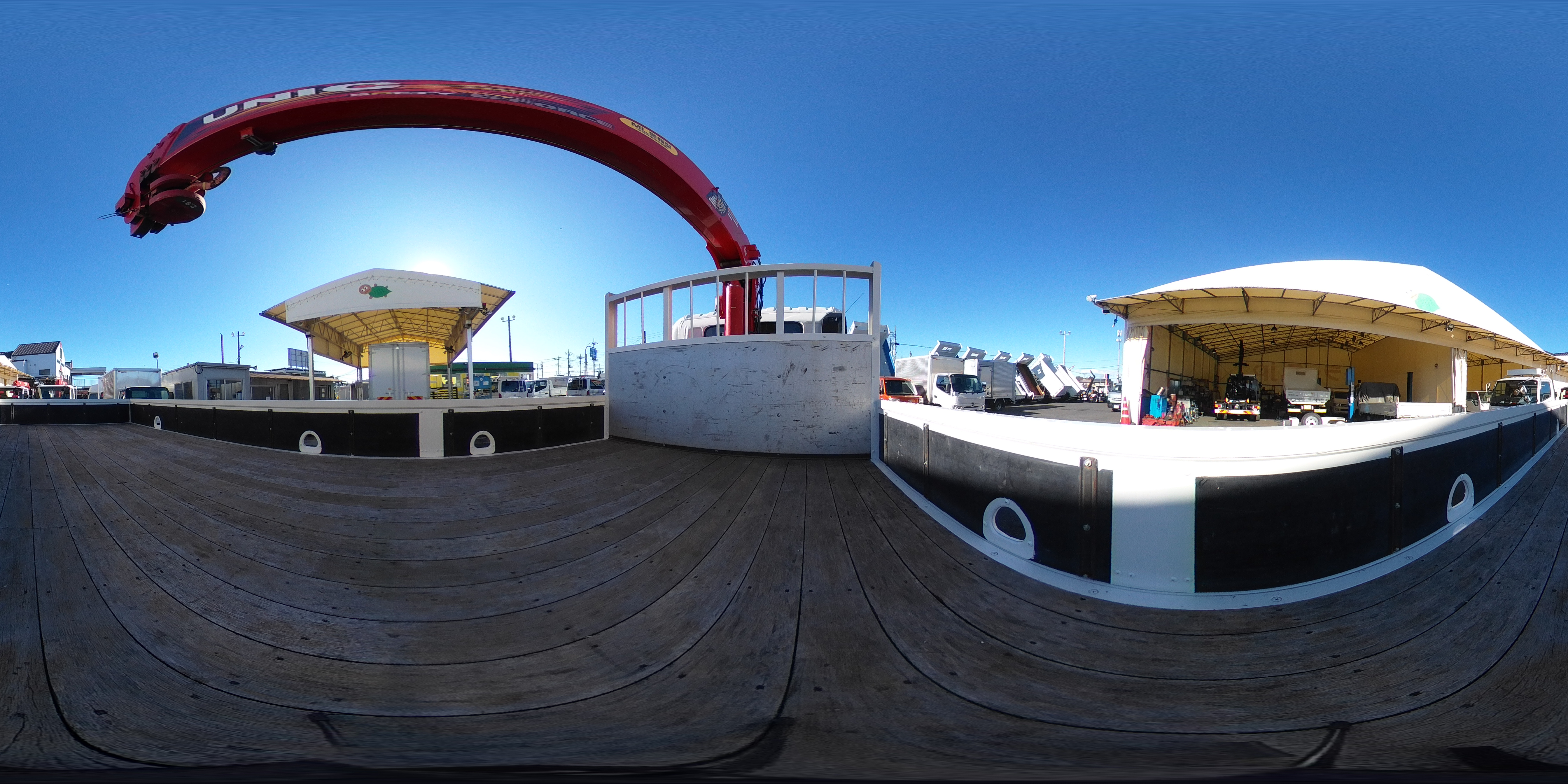 レンジャー　４トン　「ベッドレス」　４段クレーン　積載２４００ｋｇ　古河ユニック製　５．４ｍ長　ラジコン　フックイン　２．９３ｔ吊　セイコーラック　ロープ穴３対　坂道発進補助　衝突軽減ブレーキ　車線逸脱警報　６速ＭＴ！2