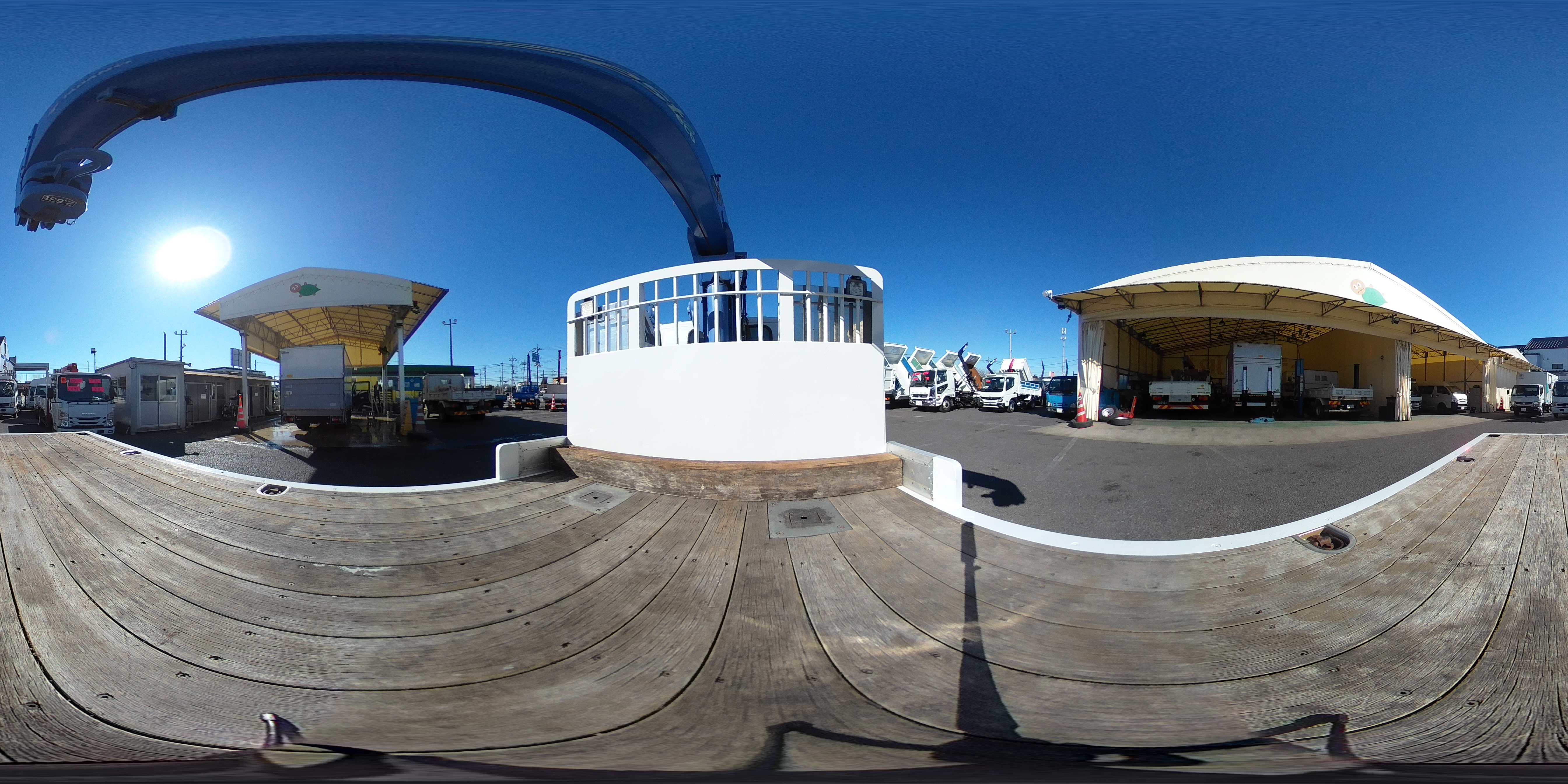 エルフ　「標準幅　ロング」　３段セルフクレーン　積載３５５０ｋｇ　タダノ製　ラジコン　フックイン　２．６３ｔ吊　アユミ板掛け　造りボディー　鳥居下部鉄板張り　床フック　左電格ミラー　坂道発進補助　社外ナビ　ＥＴＣ　６速ＭＴ！希少車！！2