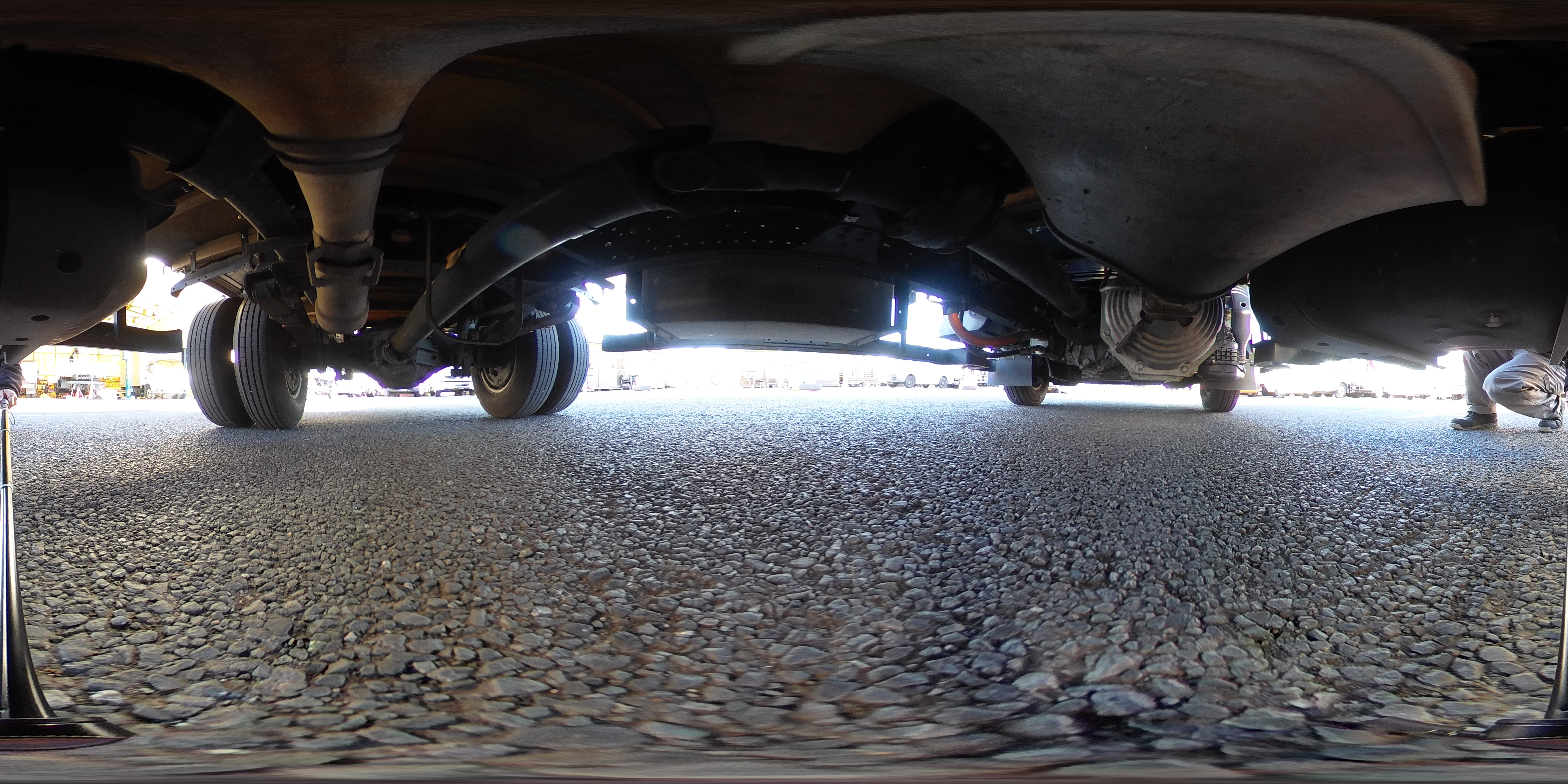 エルフ　「ワイドロング」　４段クレーン　積載３０００ｋｇ　タダノ製　ラジコン　フックイン　２．９３ｔ吊　セイコーラック　鳥居シマ板張り　床フック３対　左電格ミラー　坂道発進補助　バックカメラ　ＥＴＣ　アオリ上部プロテクター付き　鳥居ツノ出し　メッキパーツ　フォグランプ　６速ＭＴ！1