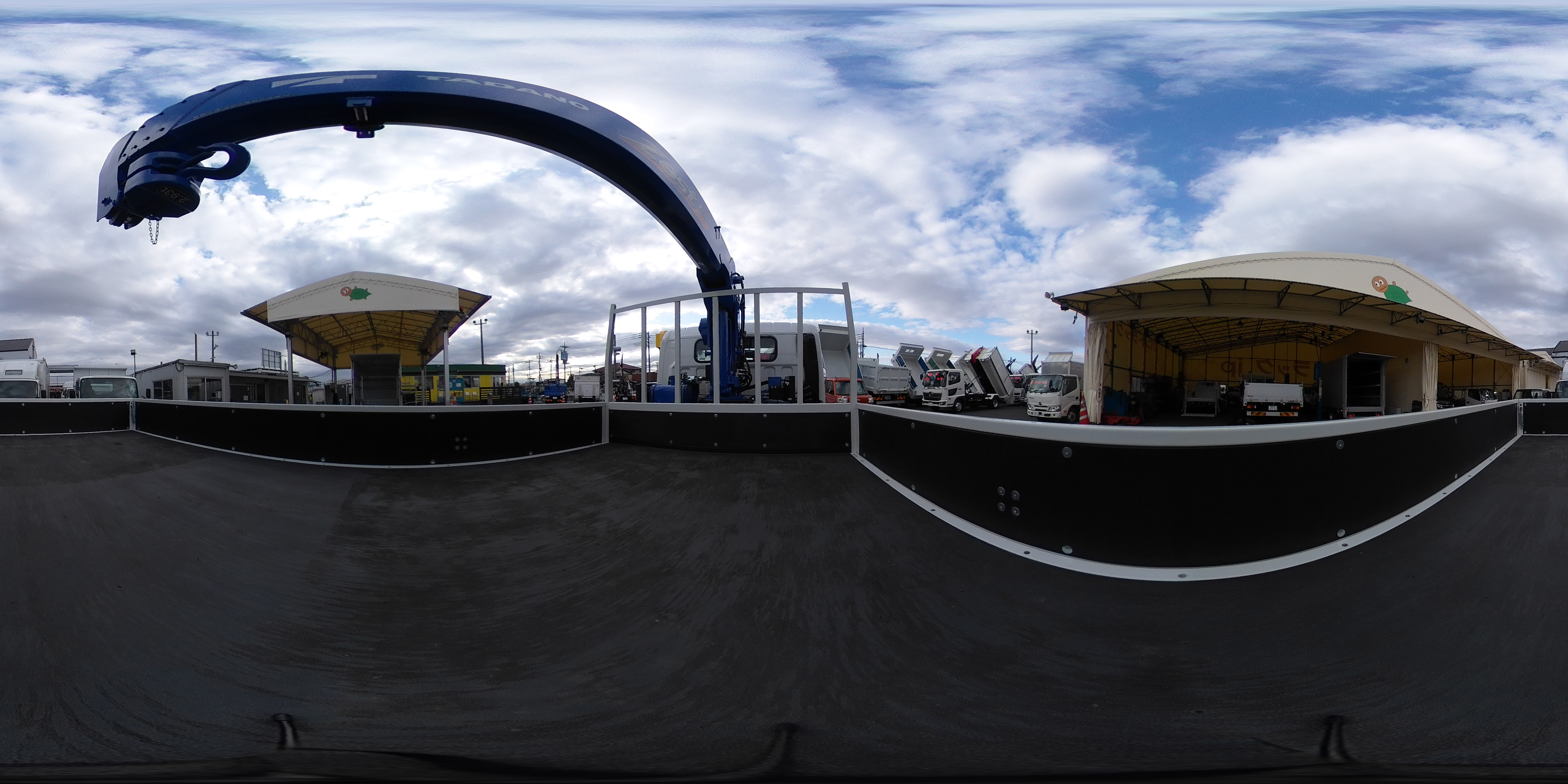 （未使用）　キャンター　「ワイド超ロング」　５段クレーン　積載３７００ｋｇ　タダノ製　ラジコン　フックイン　２．９３ｔ吊　バックカメラ　左電格ミラー　ＬＥＤヘッドライト＆フォグランプ　スマートキー　衝突軽減ブレーキ　車線逸脱警報　５速ＭＴ！　車検「Ｒ８年１１月まで！」2