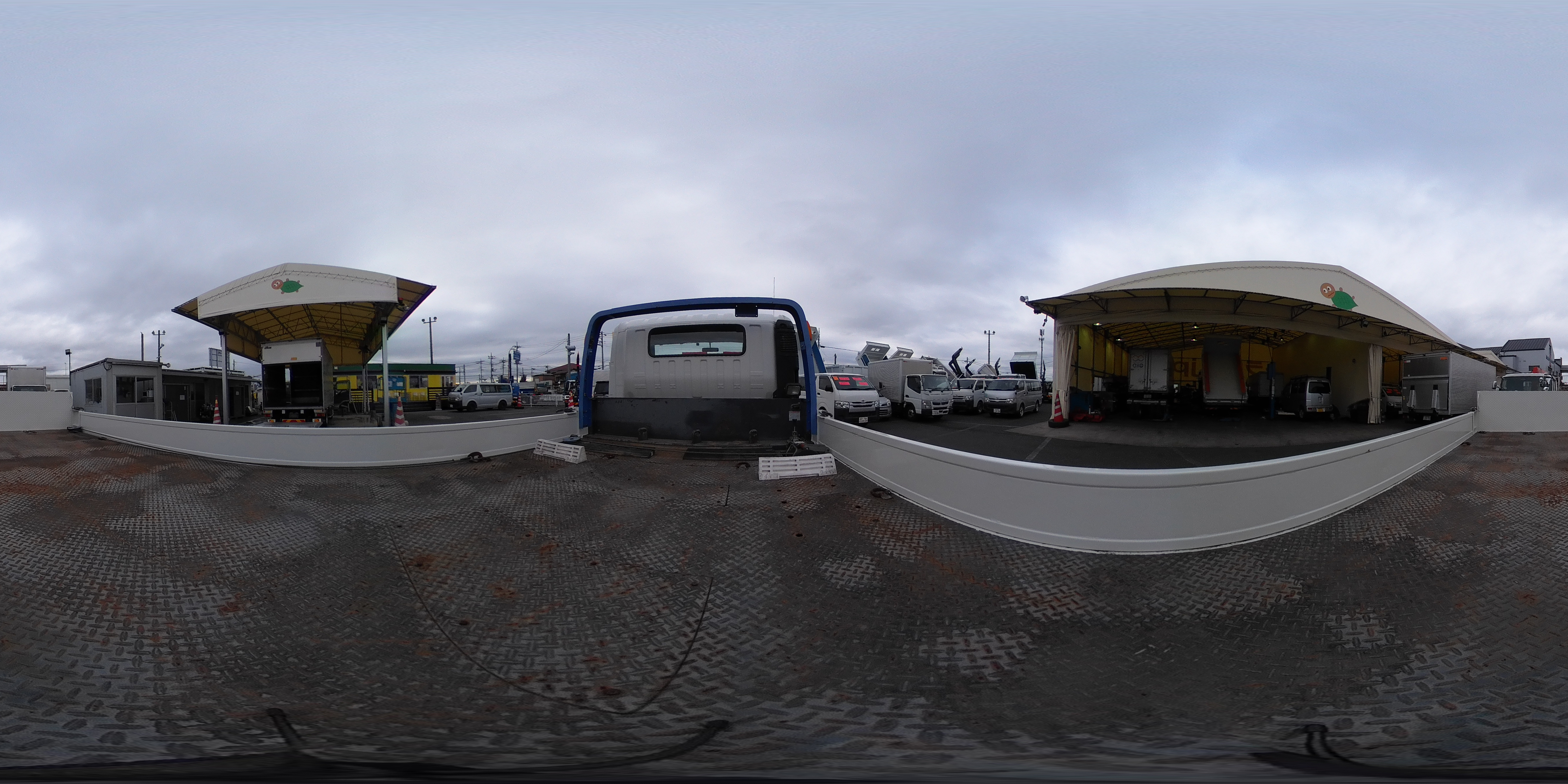 デュトロ　「ワイド超ロング」　セーフティーローダー　一般用　タダノ製　積載３０００ｋｇ　左右アオリ付き　ウインチ　ラジコン無し　手動リアゲート　床フック５対　三方開　左電格ミラー　坂道発進補助　フォグランプ　ＥＴＣ２．０　社外ナビ　６速ＭＴ！2