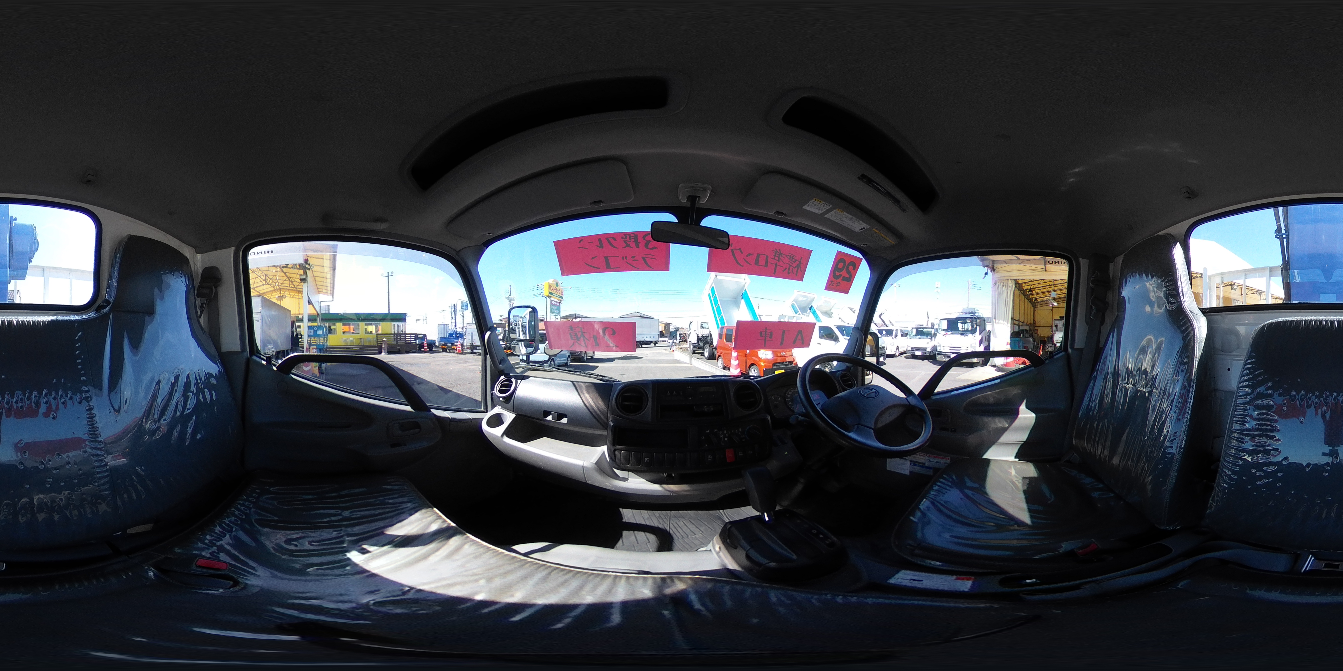 デュトロ　「標準幅　ロング」　３段クレーン　タダノ製　積載２０００ｋｇ　ラジコン　フックイン　２．６３ｔ吊　ロープ穴３対　ＥＴＣ　ＡＴ車！0