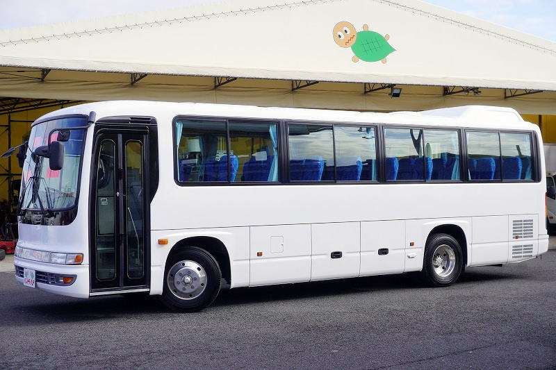 いすゞ　ガーラミオ　送迎バス　４５人乗り　折り戸式自動ドア　１ドア　総輪エアサス　モケットシート　ルームラック　ガイド席　小型トランク２対　バックカメラ　アルミホイール　ＥＴＣ　フォグランプ　６速ＭＴ！　車検「Ｒ８年３月まで！」